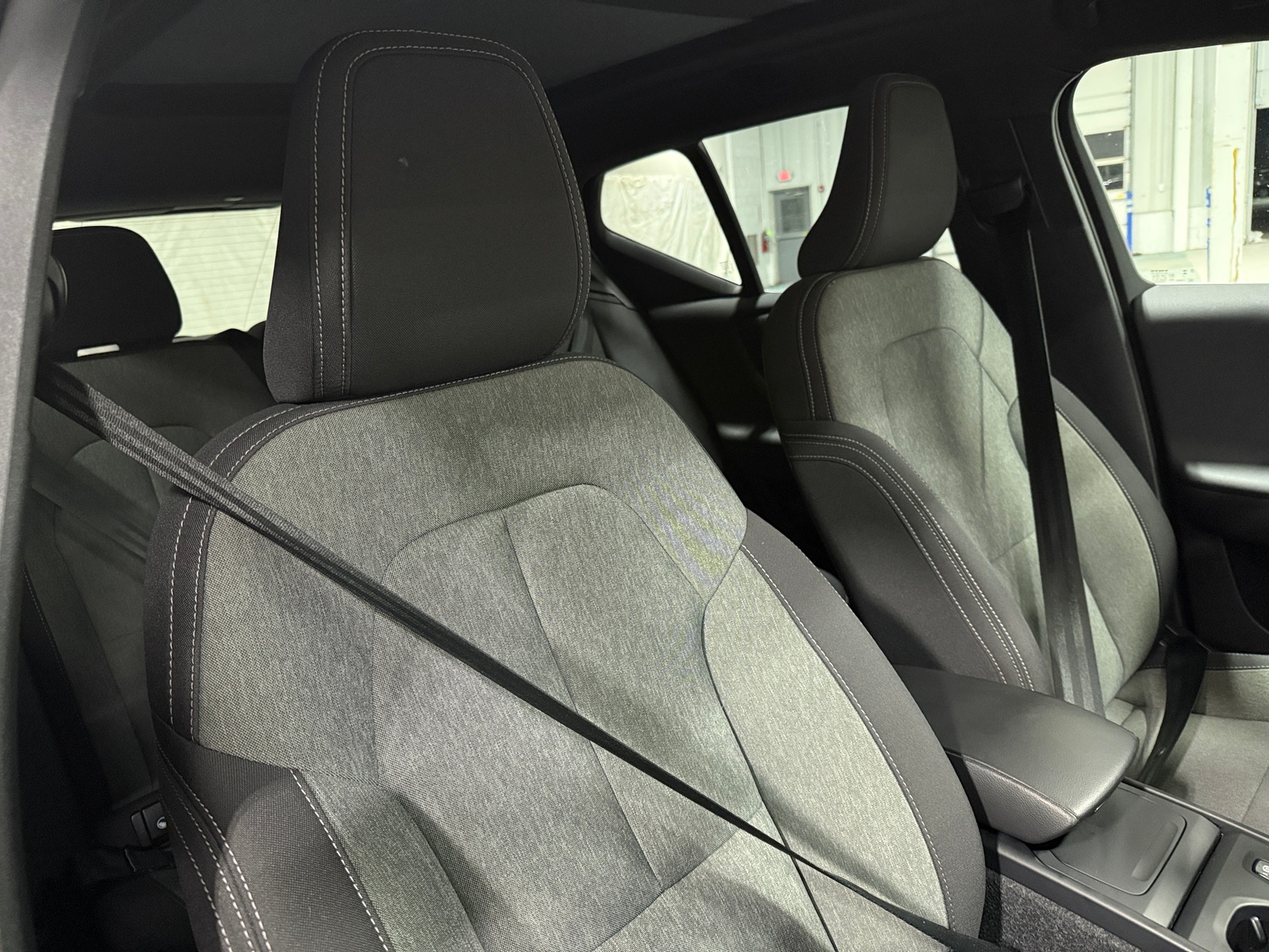 Thumbnail: 2024 Volvo XC40 - 2