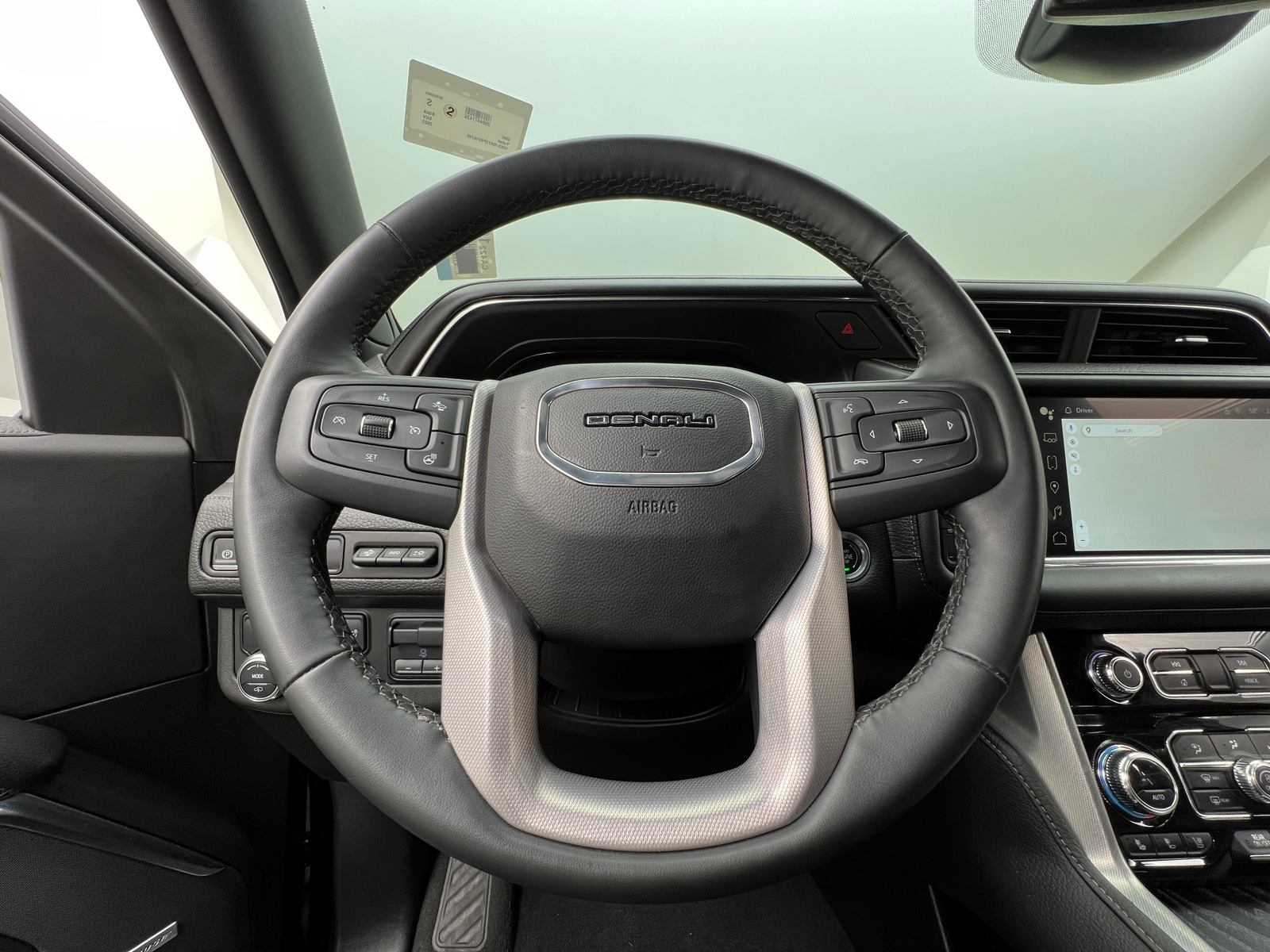 Thumbnail: 2023 GMC Yukon - 4