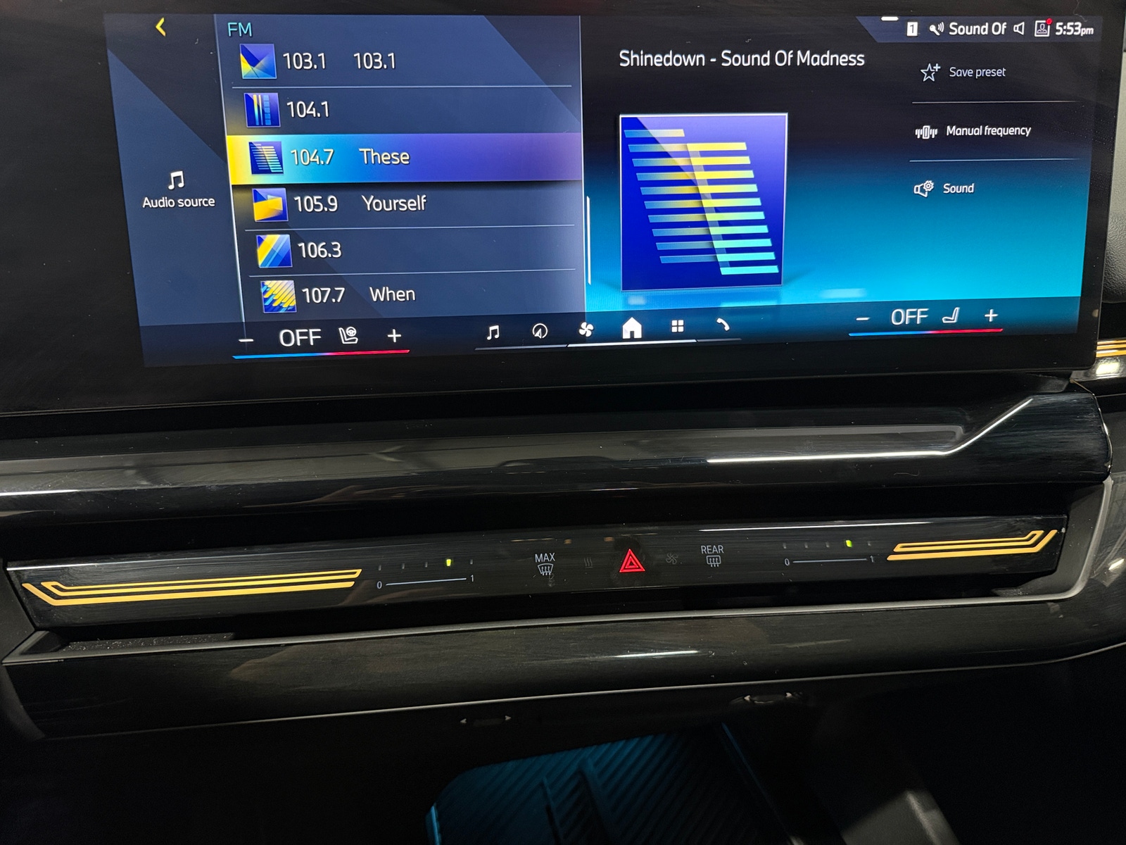 Thumbnail: 2024 BMW 5 Series - 3