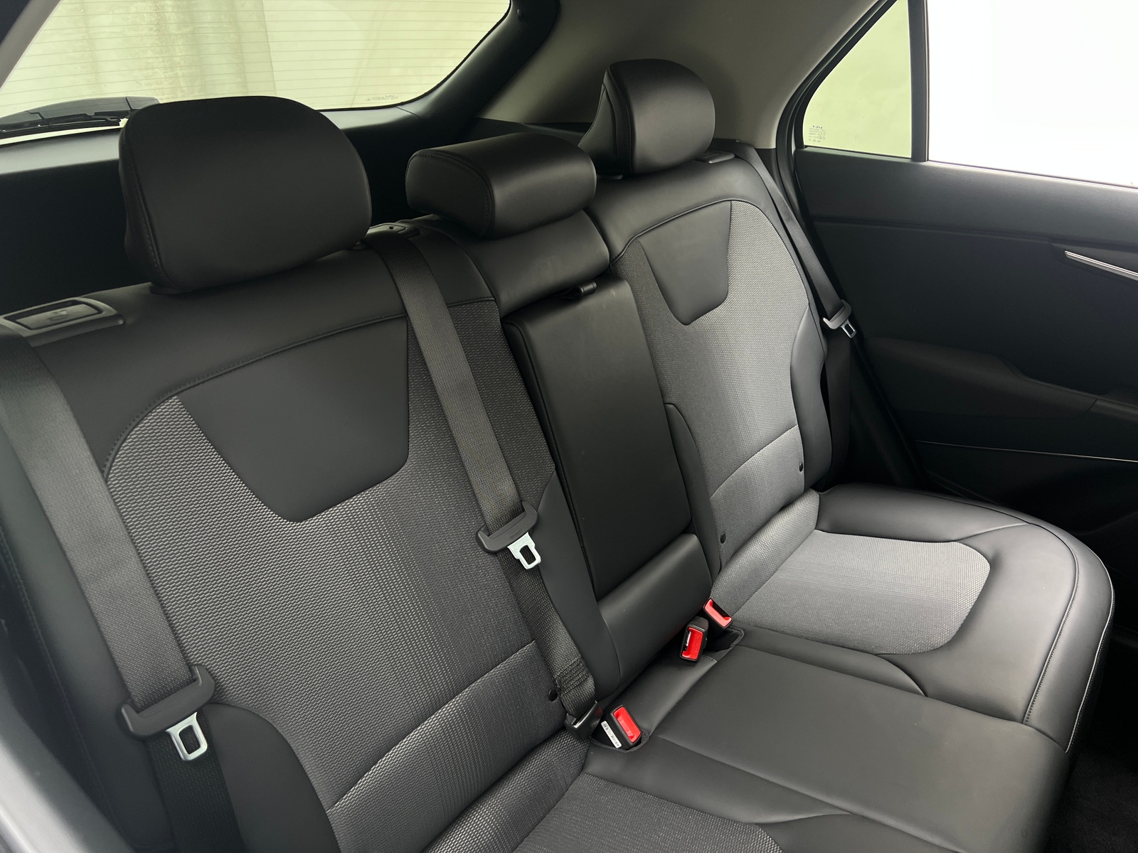 Thumbnail: 2024 Kia Niro - 6