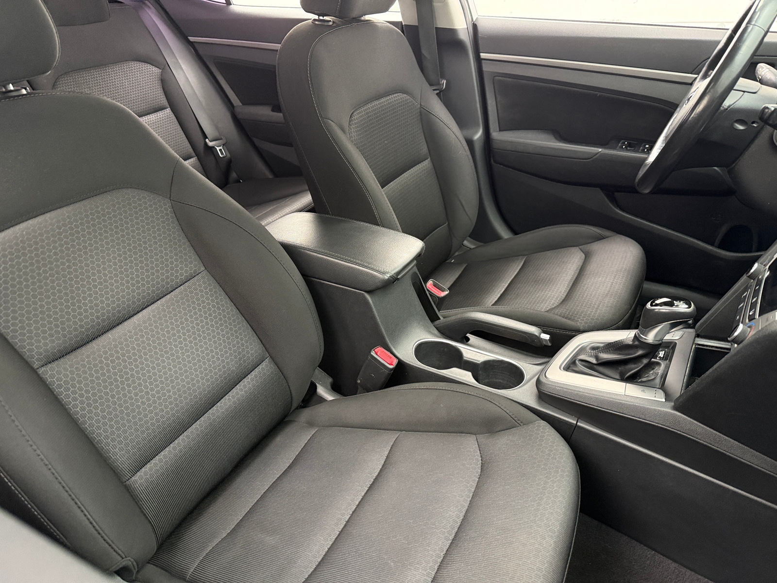 Thumbnail: 2017 Hyundai Elantra - 2