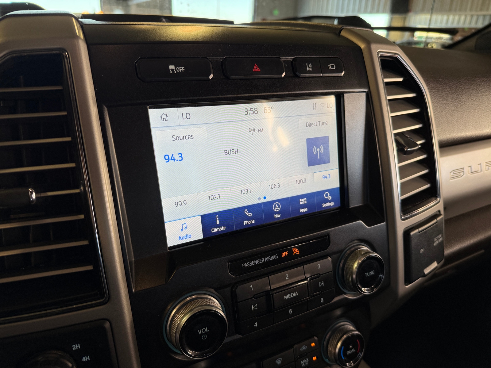 Thumbnail: 2021 Ford Econoline - 3