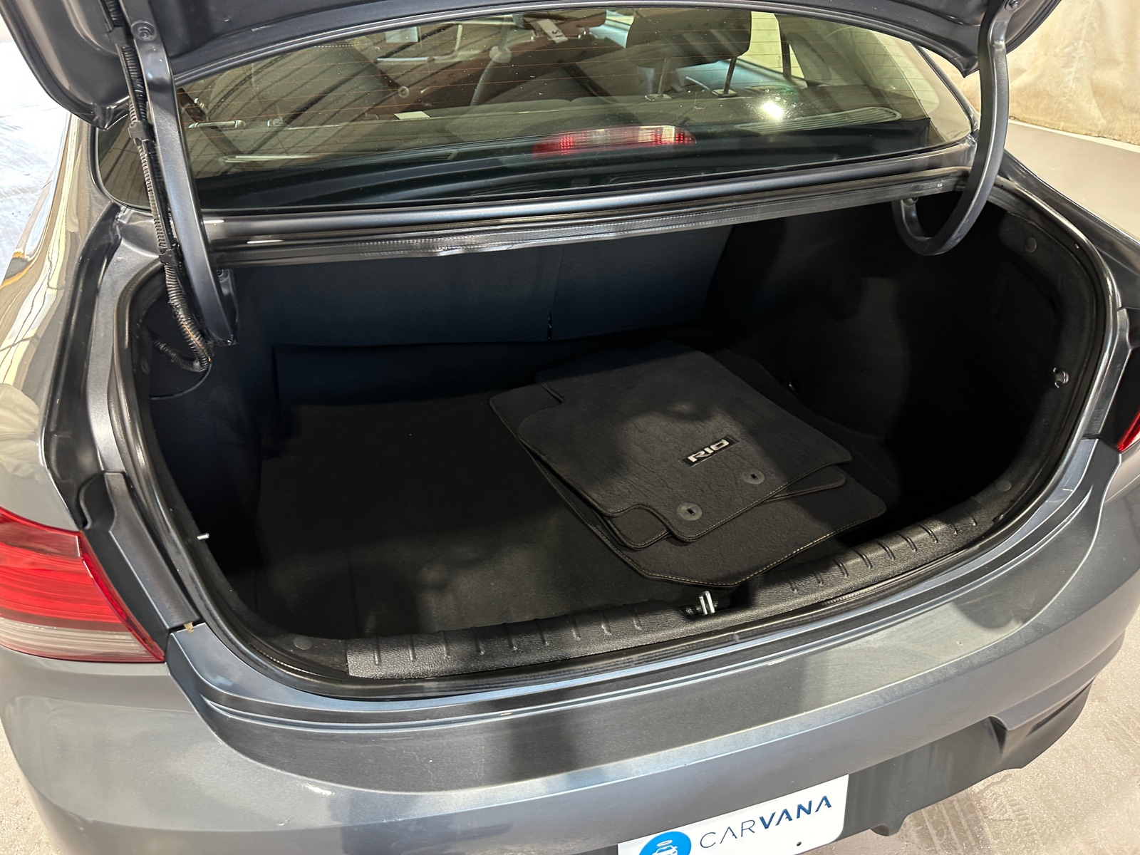 Thumbnail: 2019 Kia Rio - 7