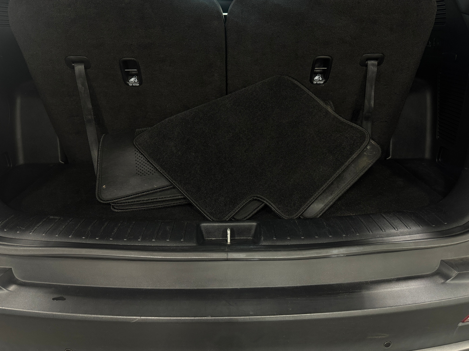 Thumbnail: 2022 Kia Sorento - 6