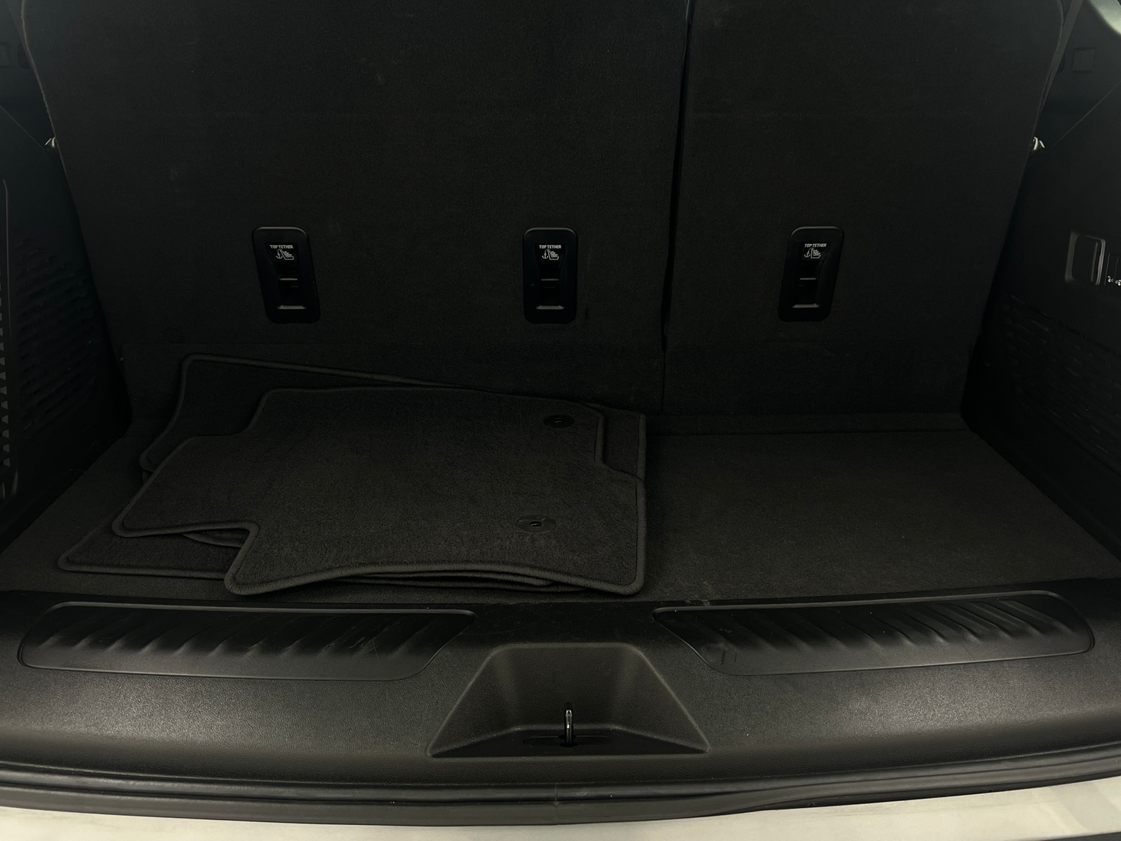 Thumbnail: 2025 GMC Yukon - 6