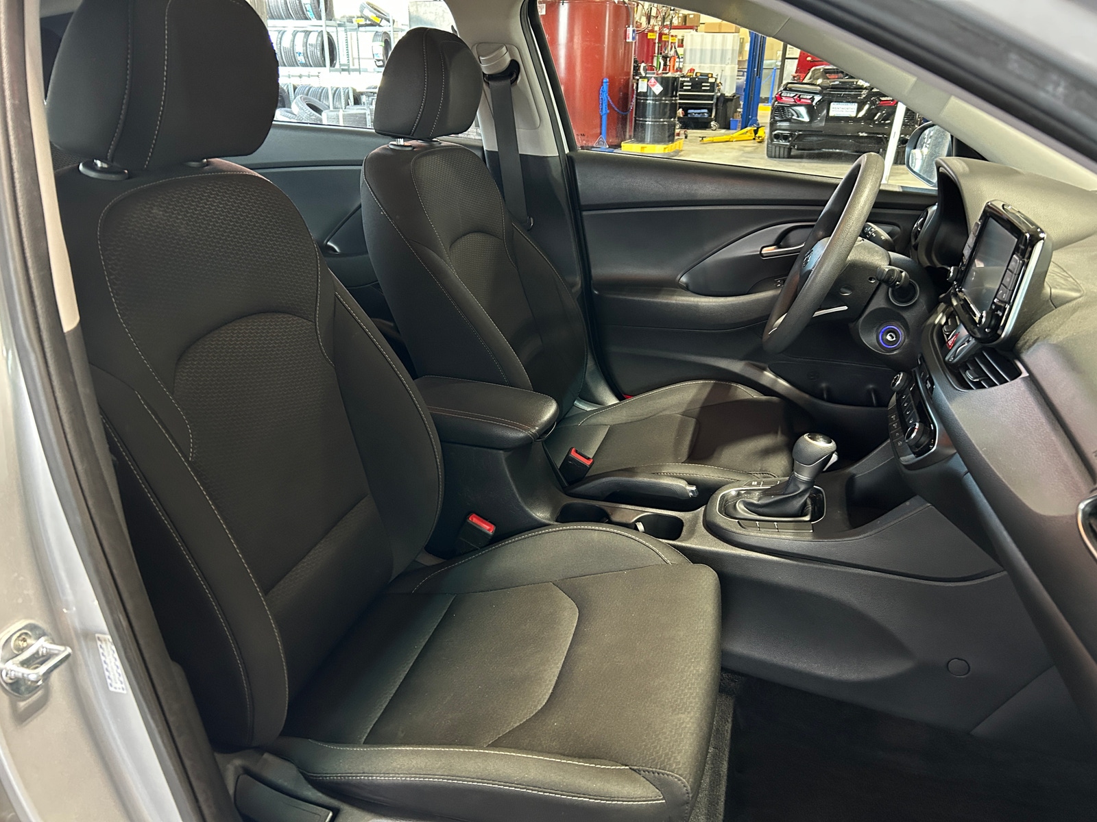 Thumbnail: 2018 Hyundai Elantra - 2