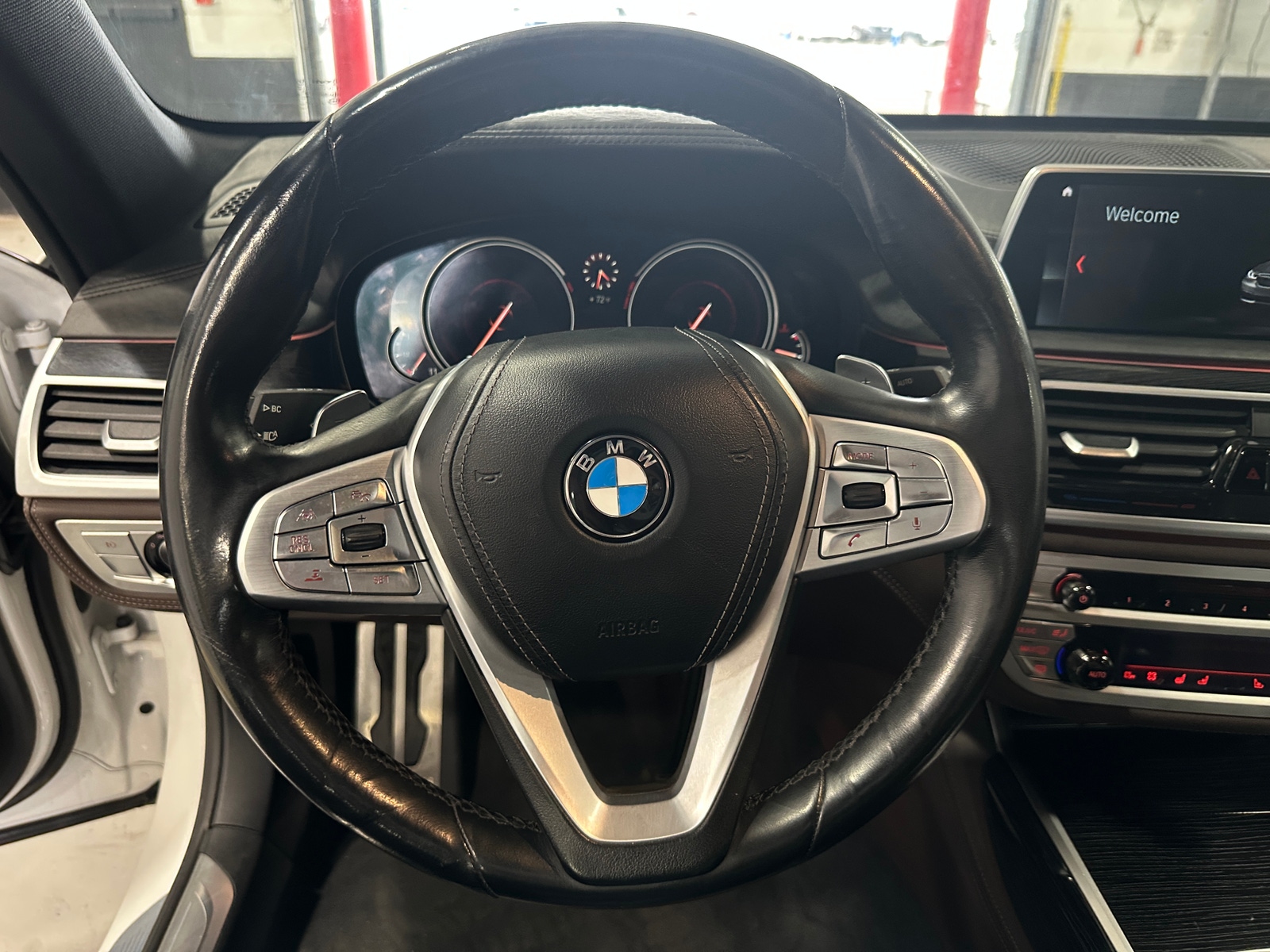 Thumbnail: 2018 BMW 7 Series - 4