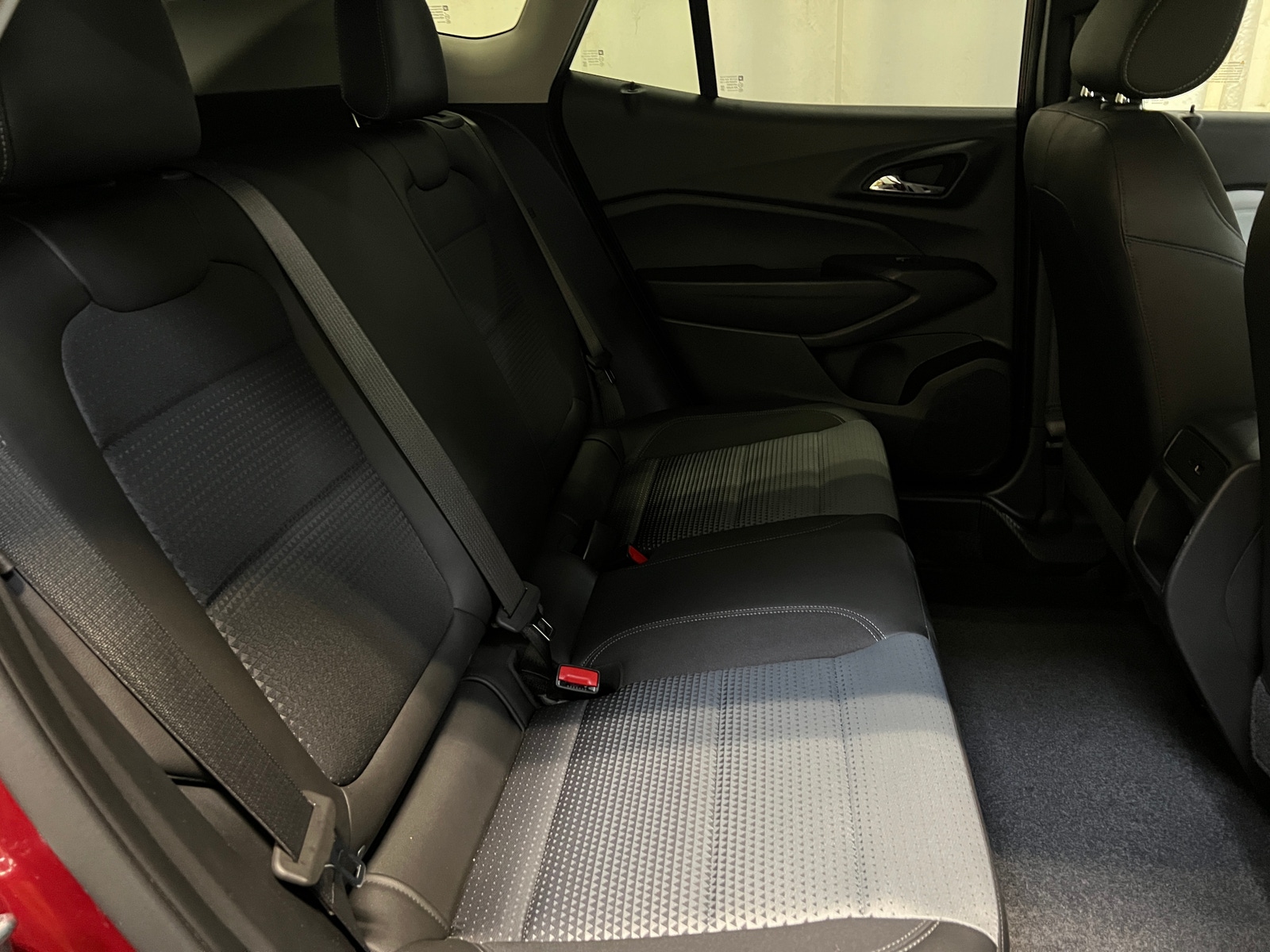 Thumbnail: 2025 Chevrolet Trax - 6