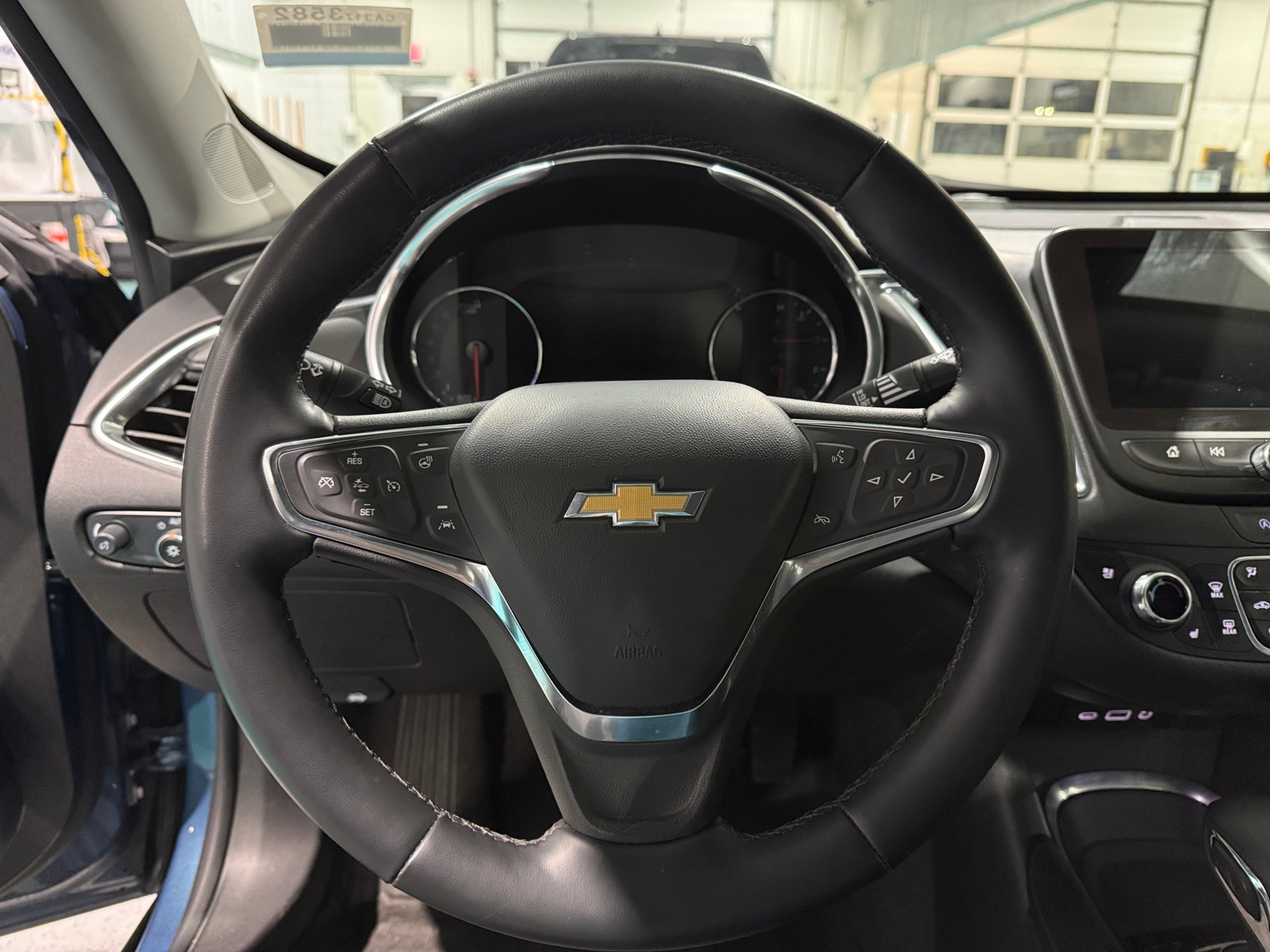 Thumbnail: 2024 Chevrolet Malibu - 4