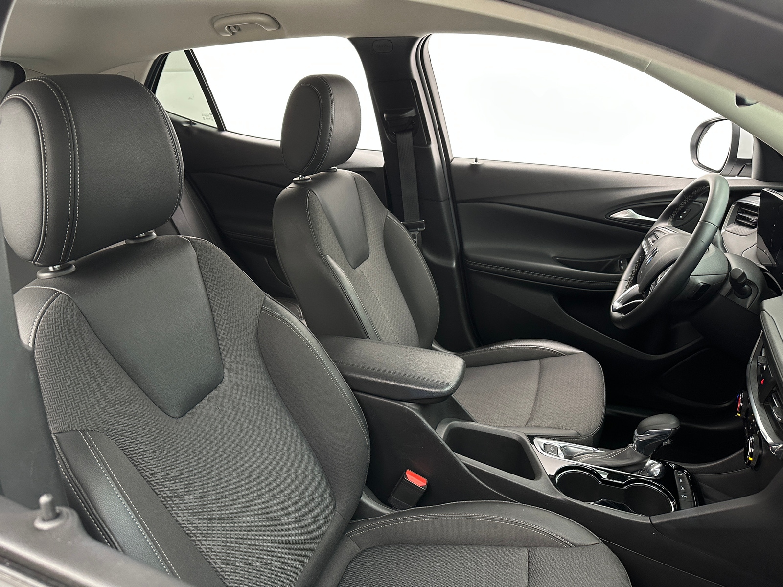 Thumbnail: 2025 Buick Encore GX - 2