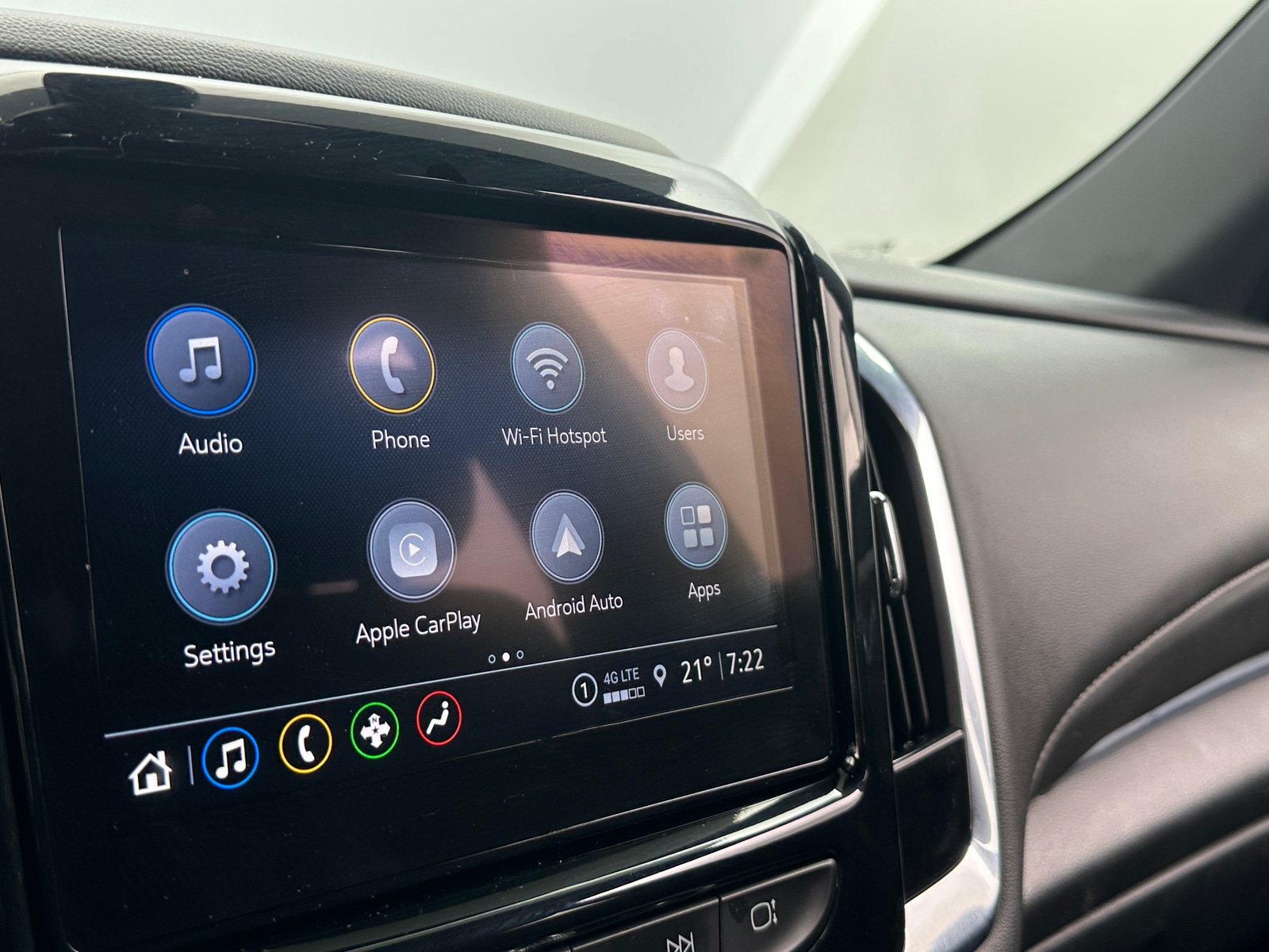 Thumbnail: 2023 Chevrolet Traverse - 4