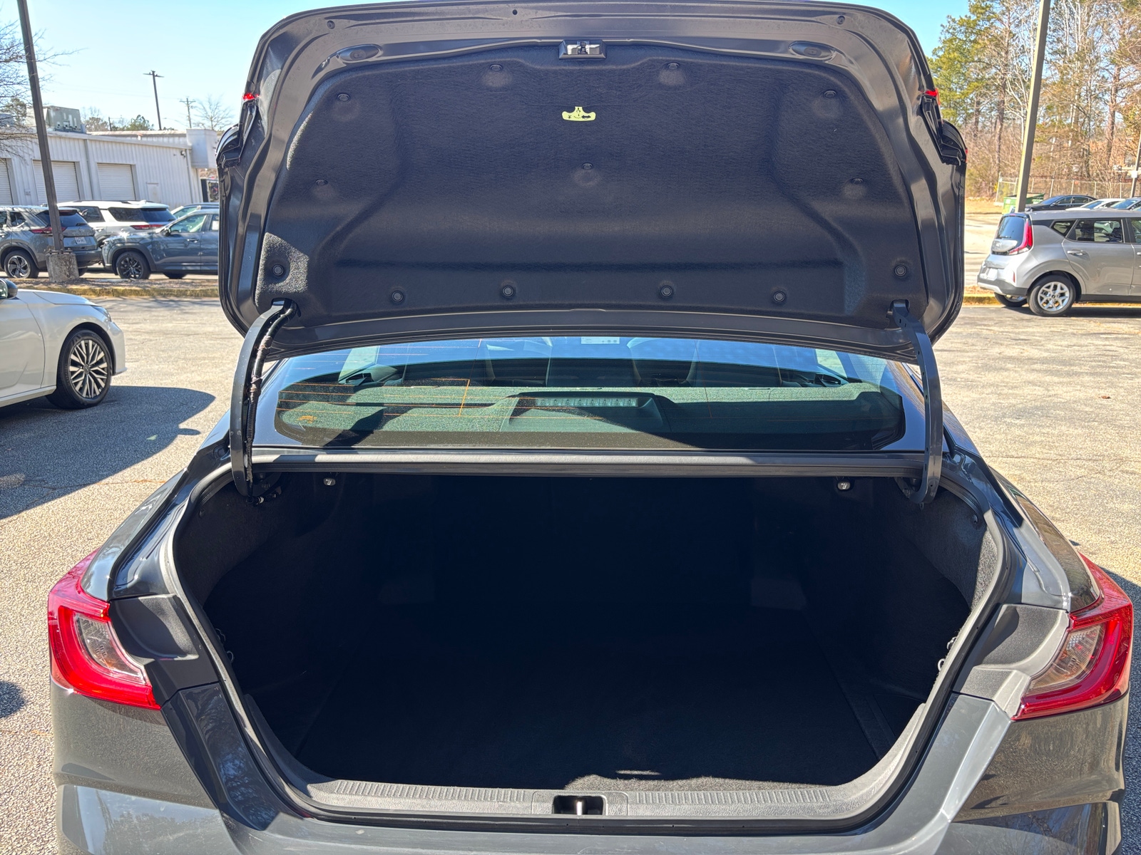 Thumbnail: 2025 Toyota Camry - 6