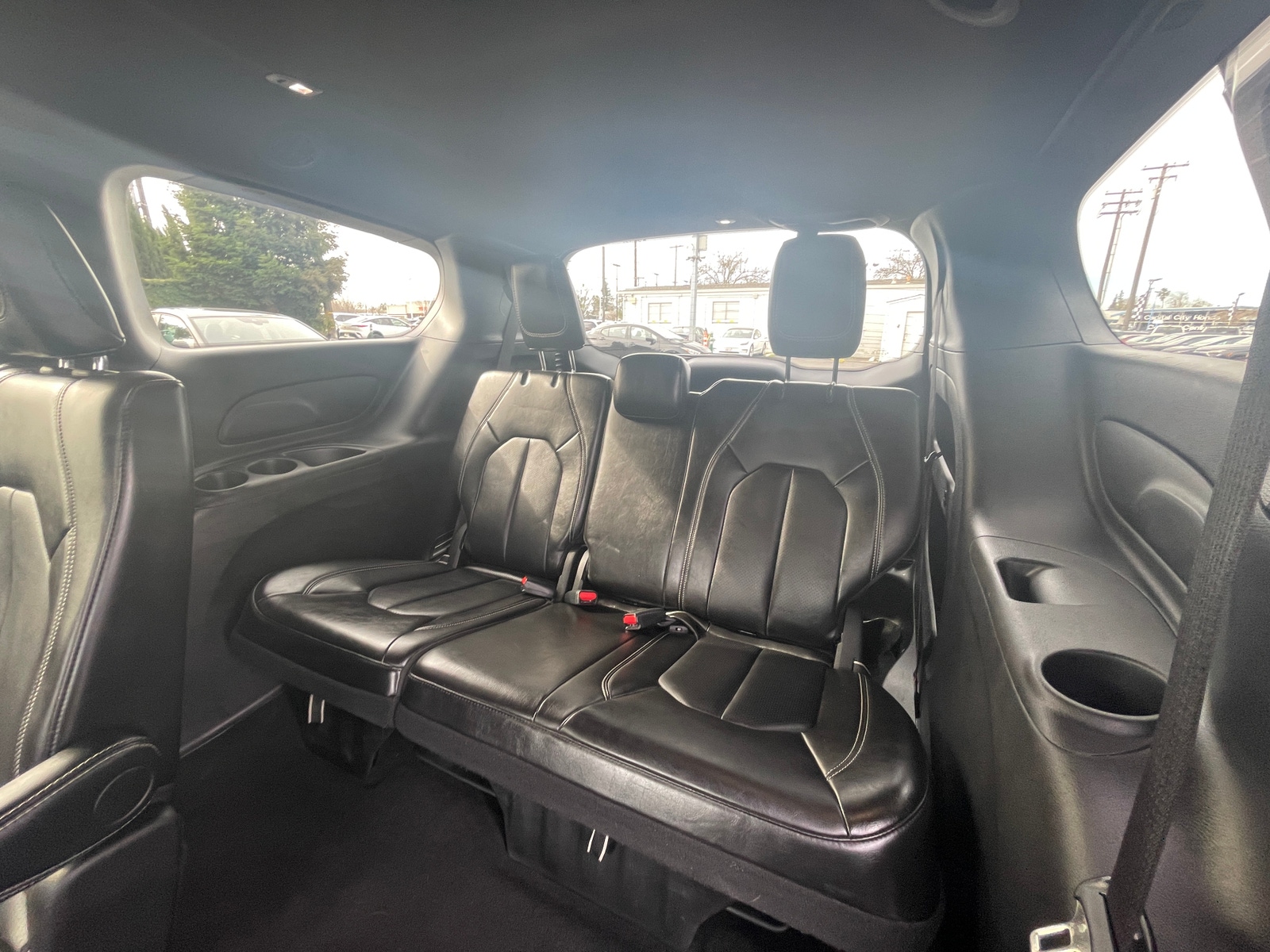 Thumbnail: 2025 Chrysler Pacifica - 5