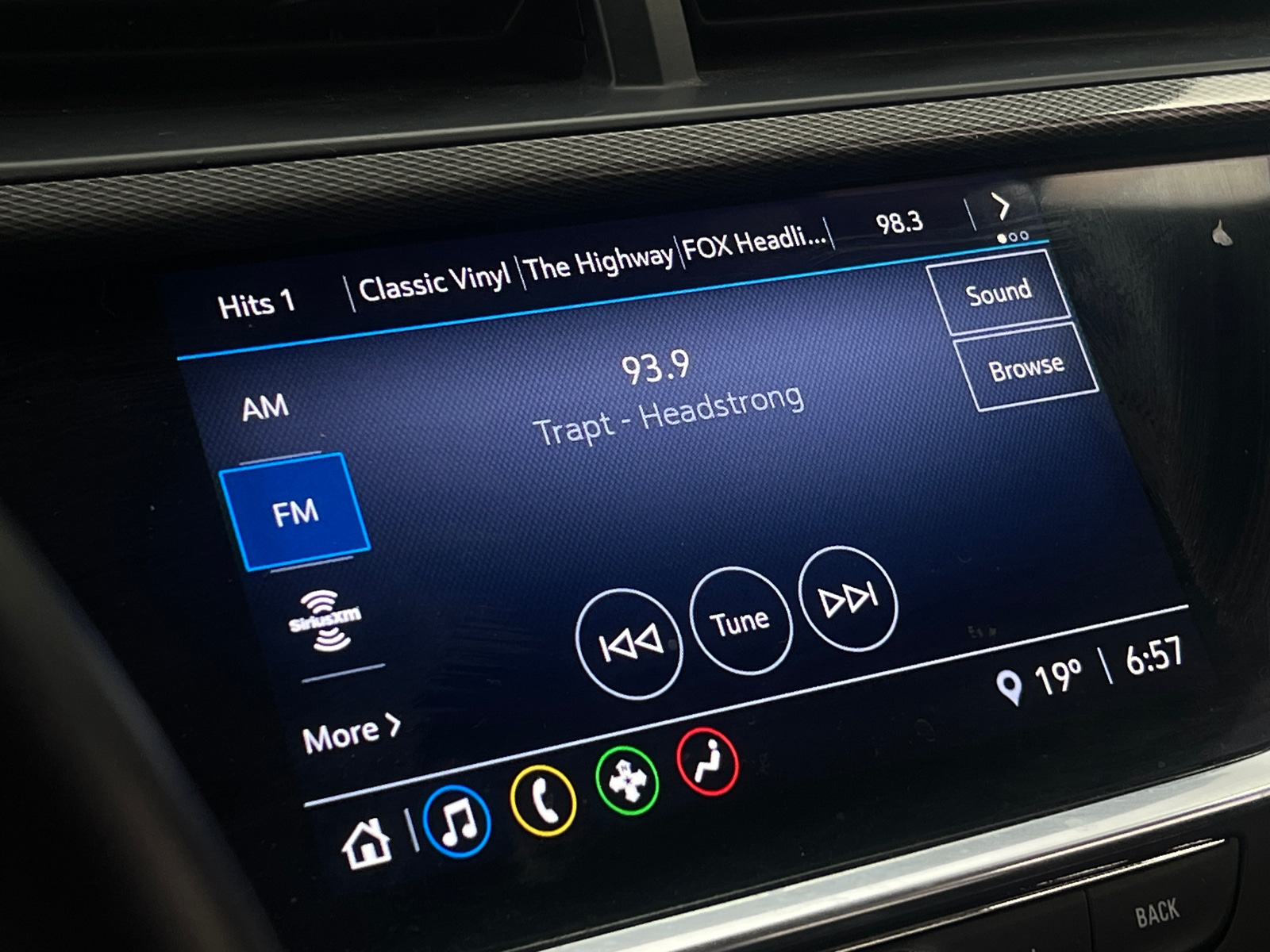 Thumbnail: 2020 Buick Encore GX - 3