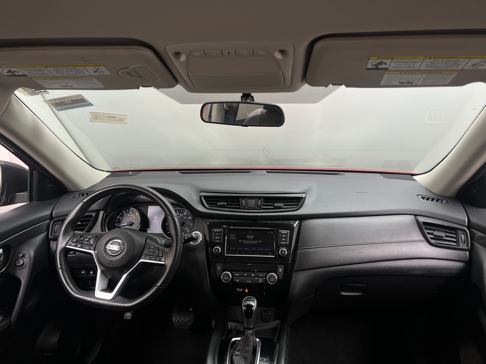 Thumbnail: 2018 Nissan Rogue - 3