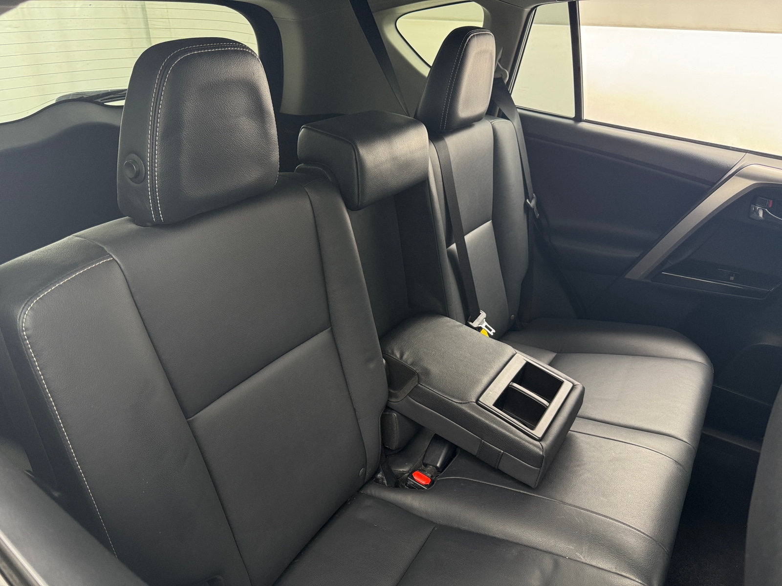 Thumbnail: 2016 Toyota RAV4 - 5