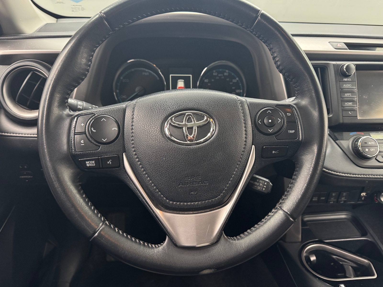 Thumbnail: 2016 Toyota RAV4 - 4