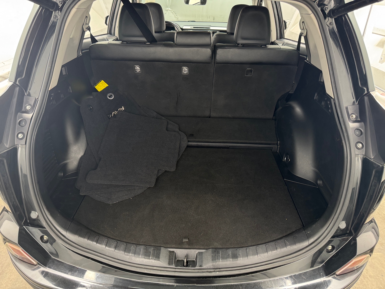 Thumbnail: 2016 Toyota RAV4 - 6