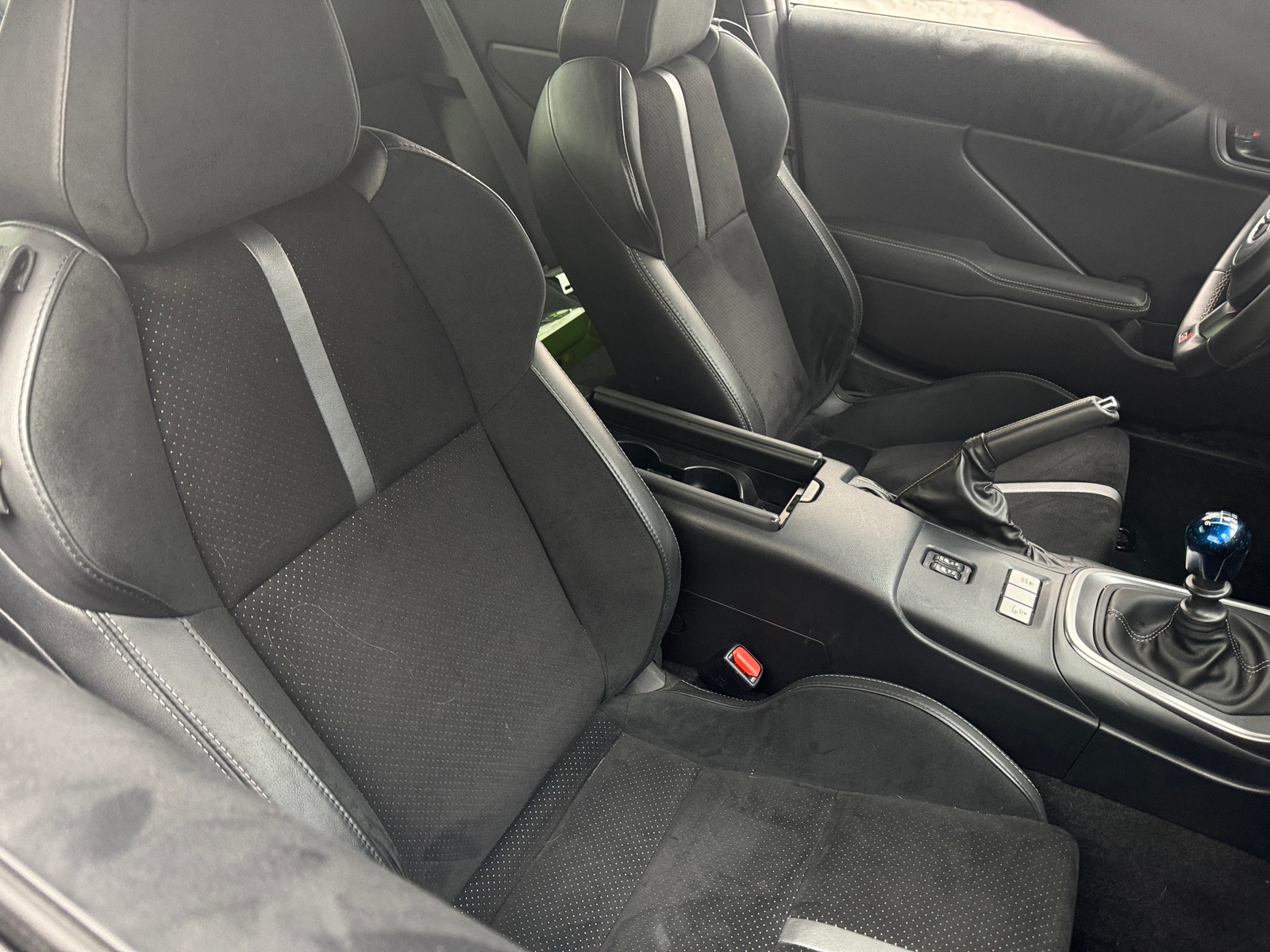 Thumbnail: 2023 Toyota GR86 - 2