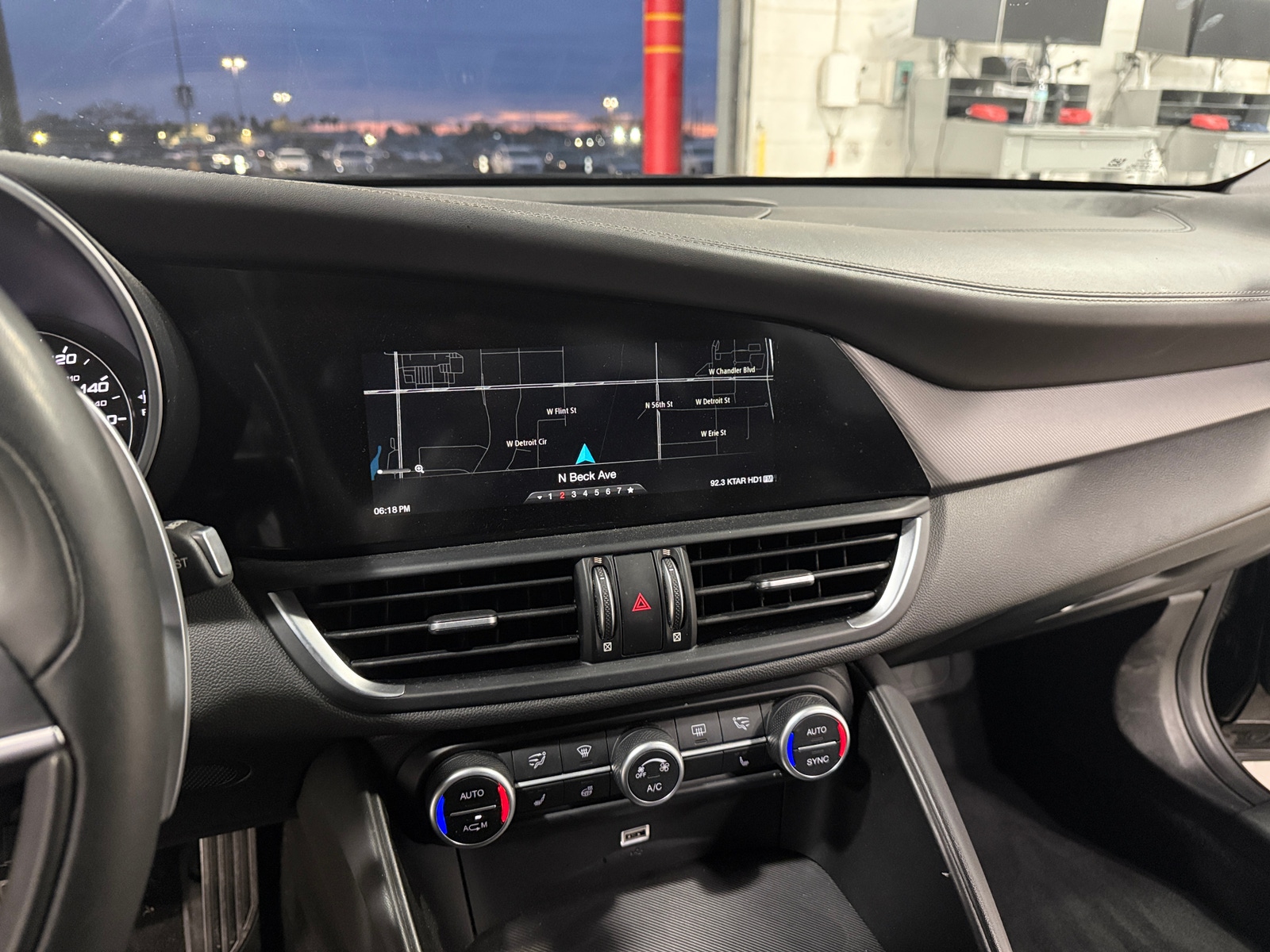 Thumbnail: 2018 Alfa Romeo Giulia - 3