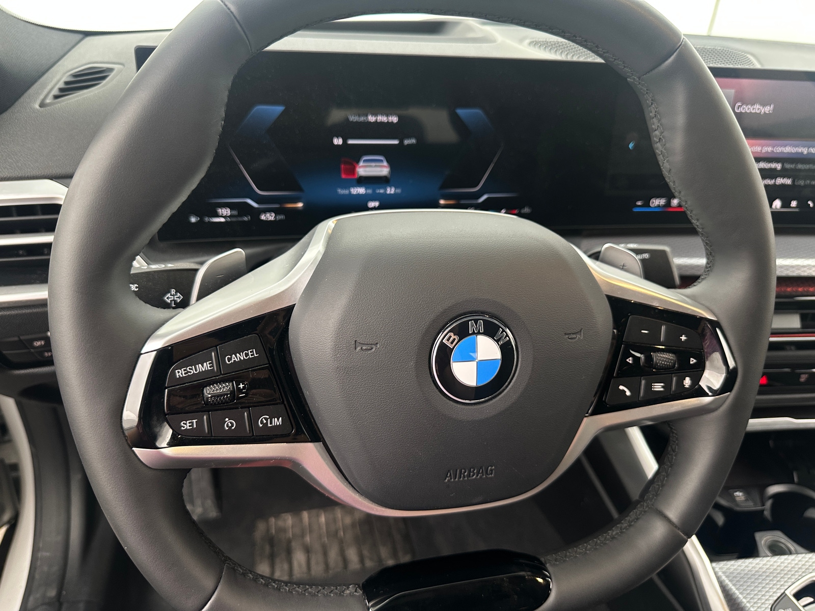 Thumbnail: 2025 BMW 4 Series - 4