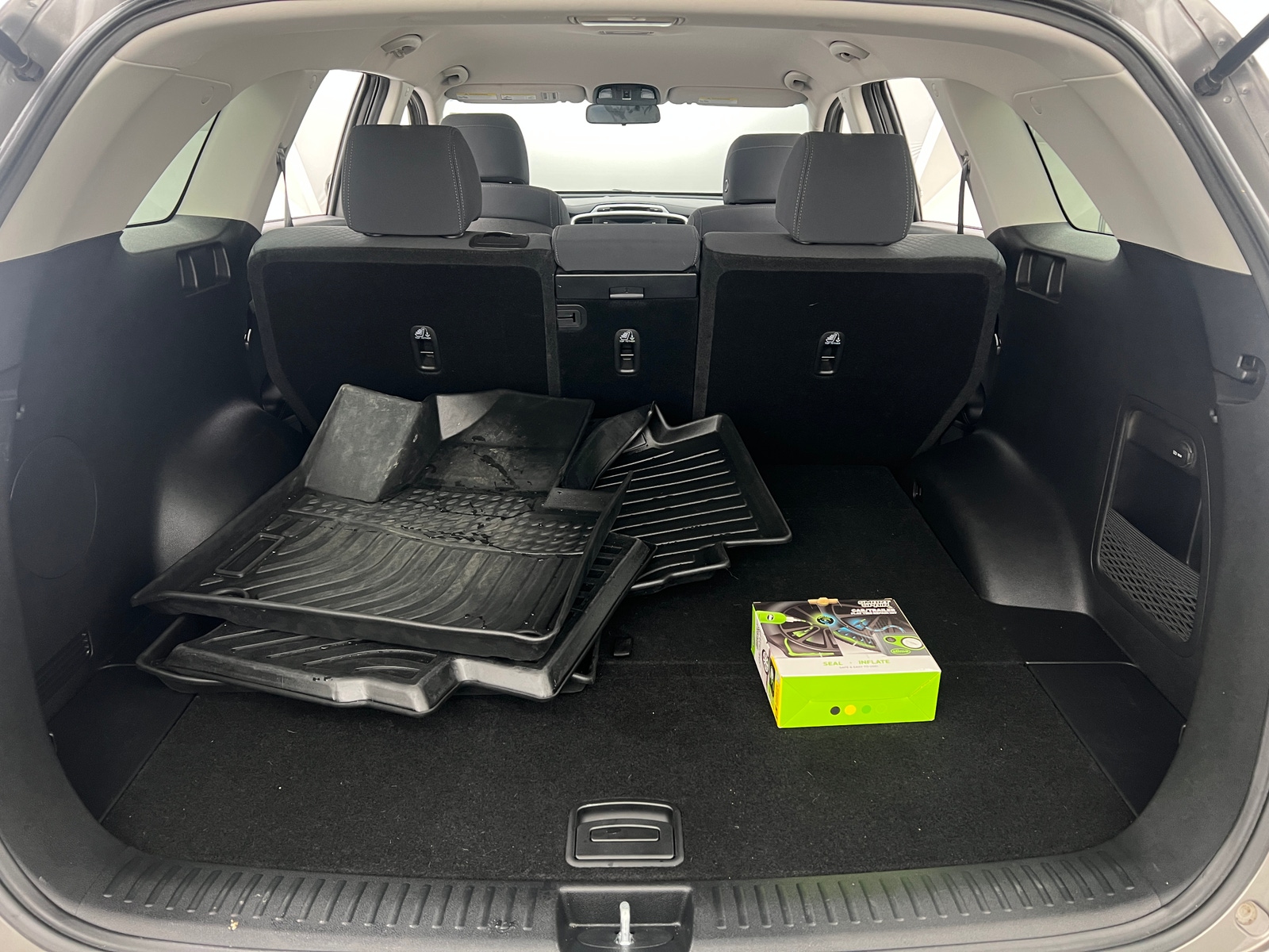 Thumbnail: 2017 Kia Sorento - 7