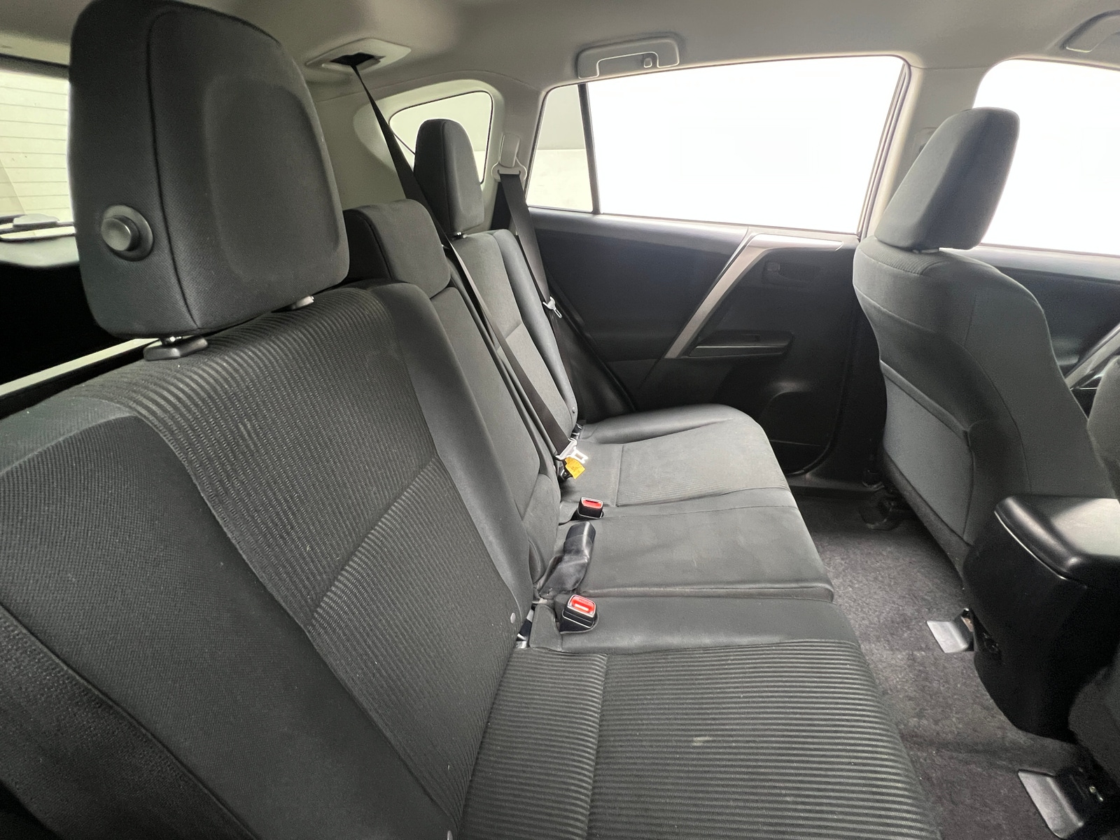 Thumbnail: 2017 Toyota RAV4 - 6