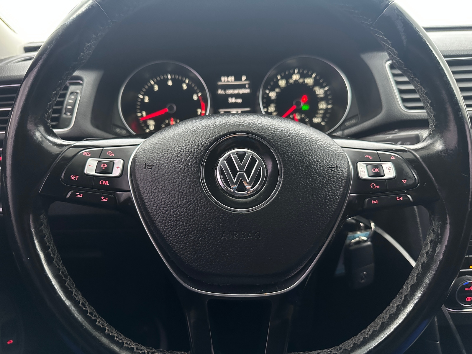 Thumbnail: 2018 Volkswagen Passat - 5