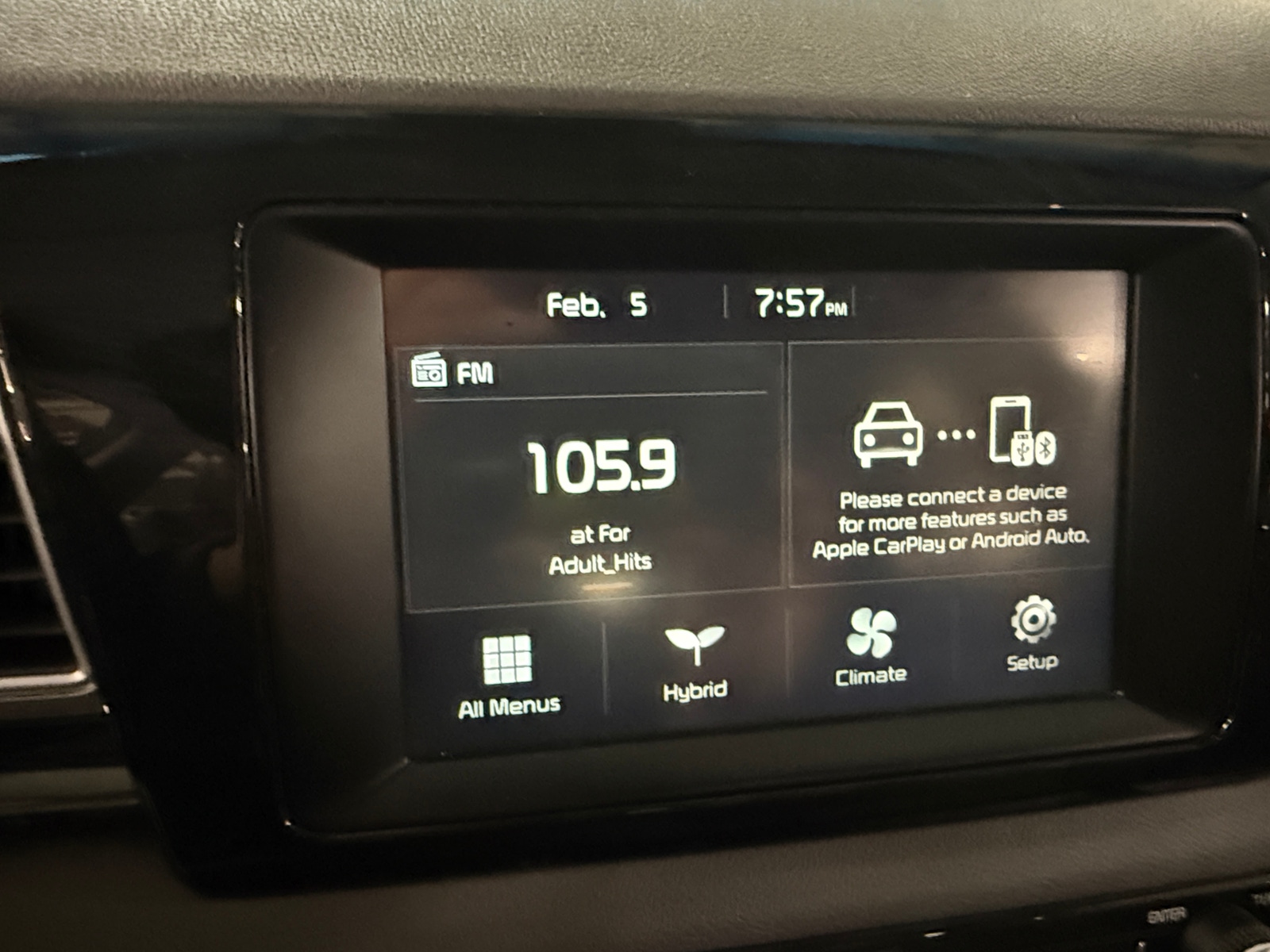 Thumbnail: 2017 Kia Niro - 4