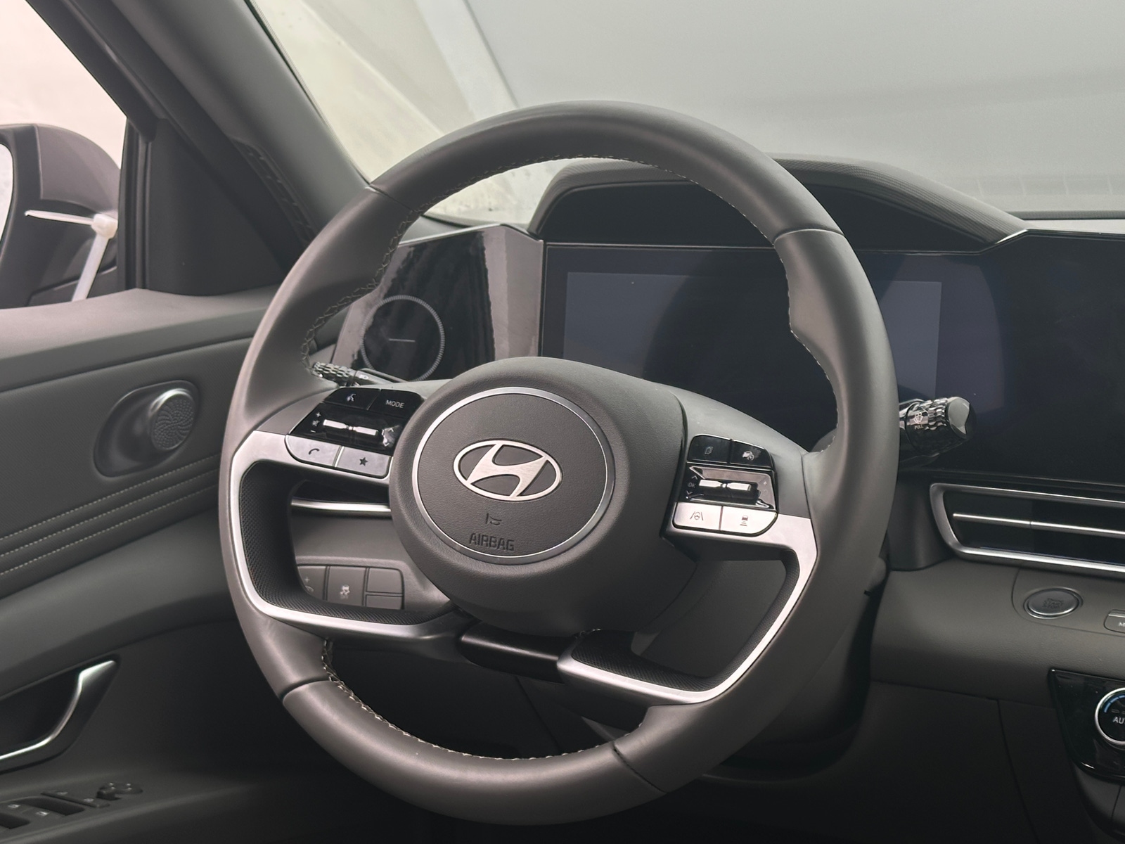 Thumbnail: 2025 Hyundai Elantra - 5