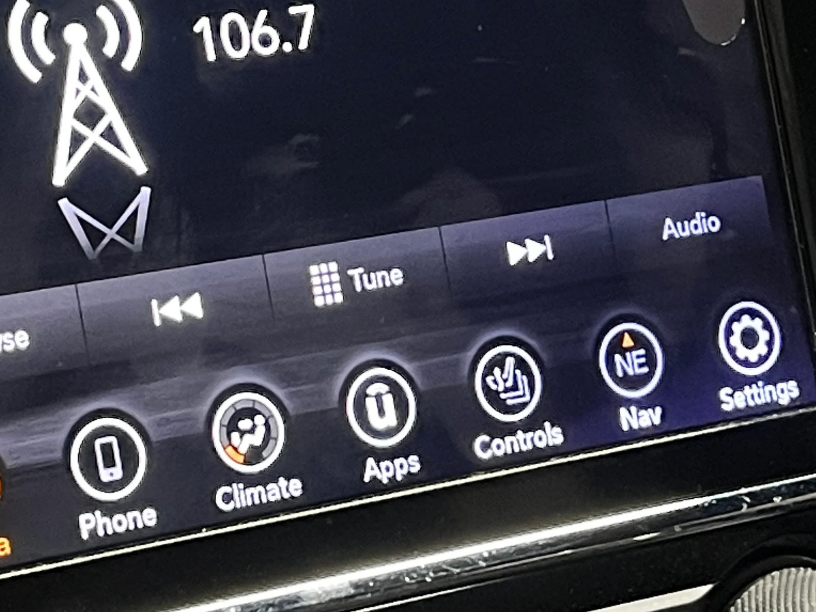 Thumbnail: 2020 Jeep Grand Cherokee - 4