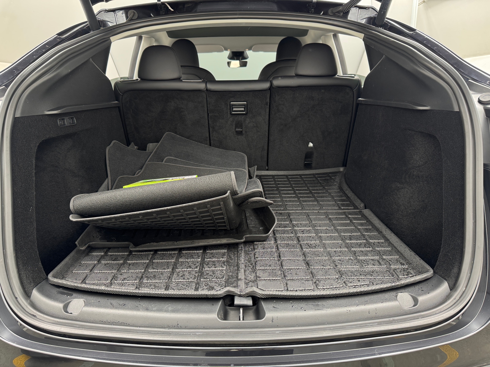 Thumbnail: 2025 Tesla Model Y - 6