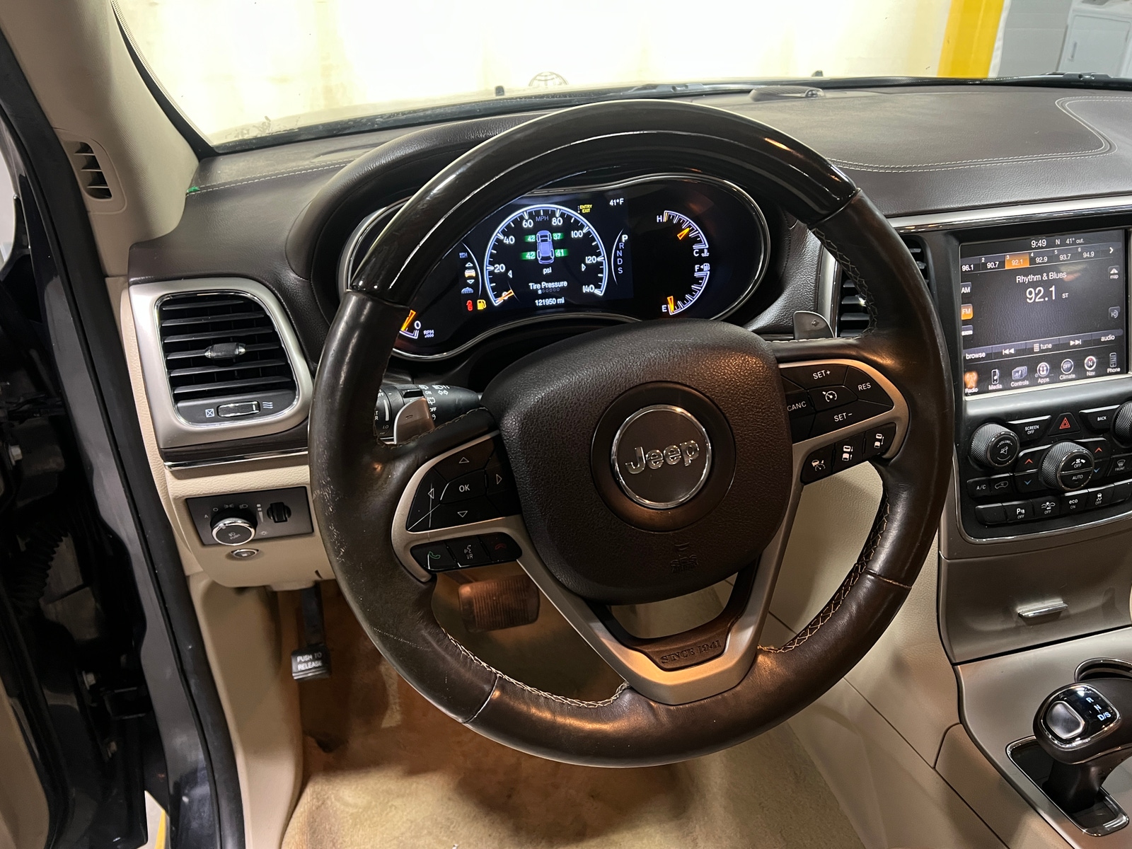 Thumbnail: 2015 Jeep Grand Cherokee - 4