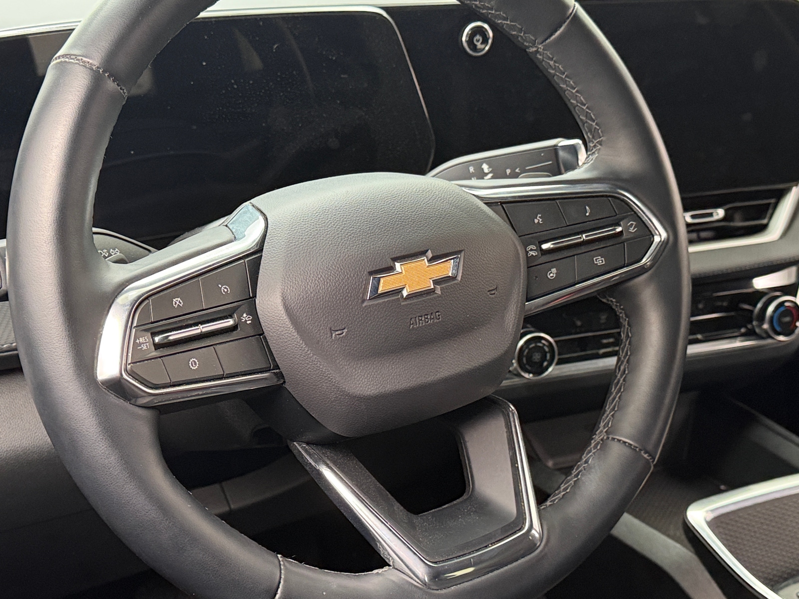 Thumbnail: 2025 Chevrolet Equinox - 5