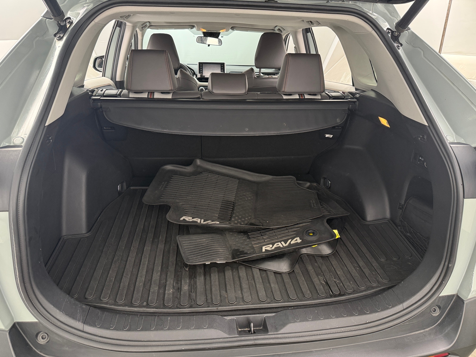 Thumbnail: 2019 Toyota RAV4 - 6