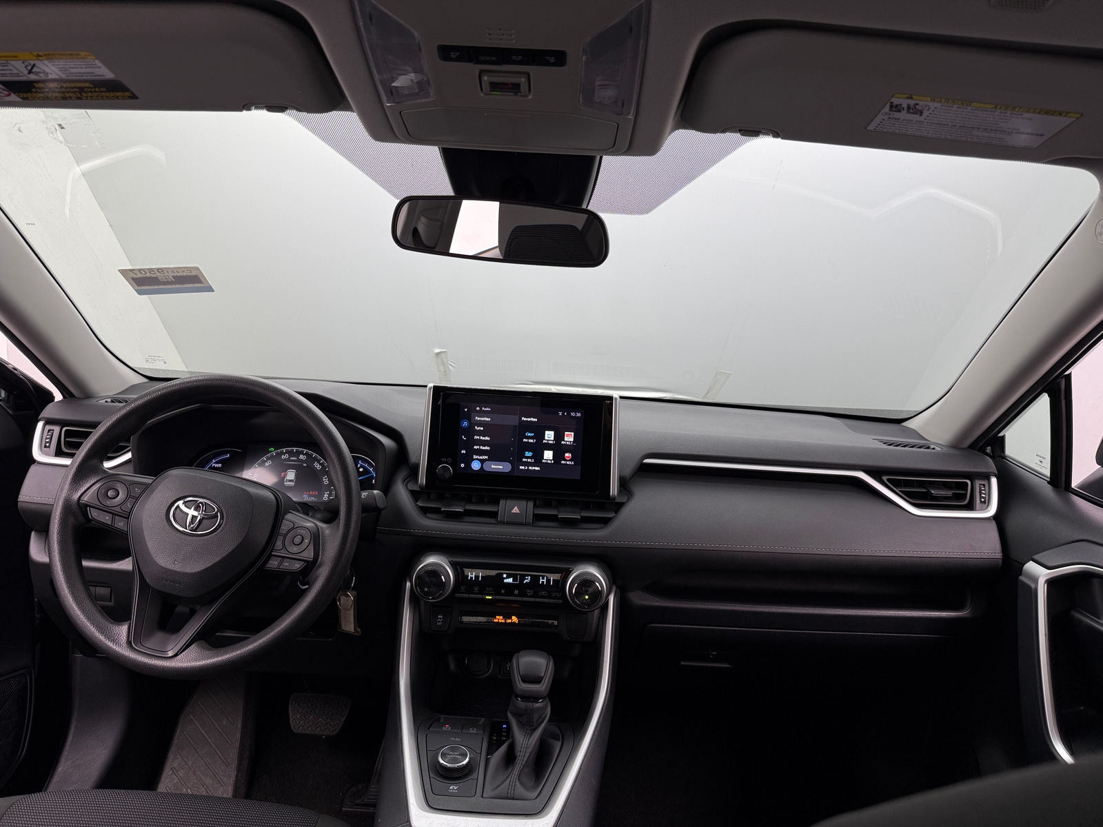 Thumbnail: 2025 Toyota RAV4 - 3