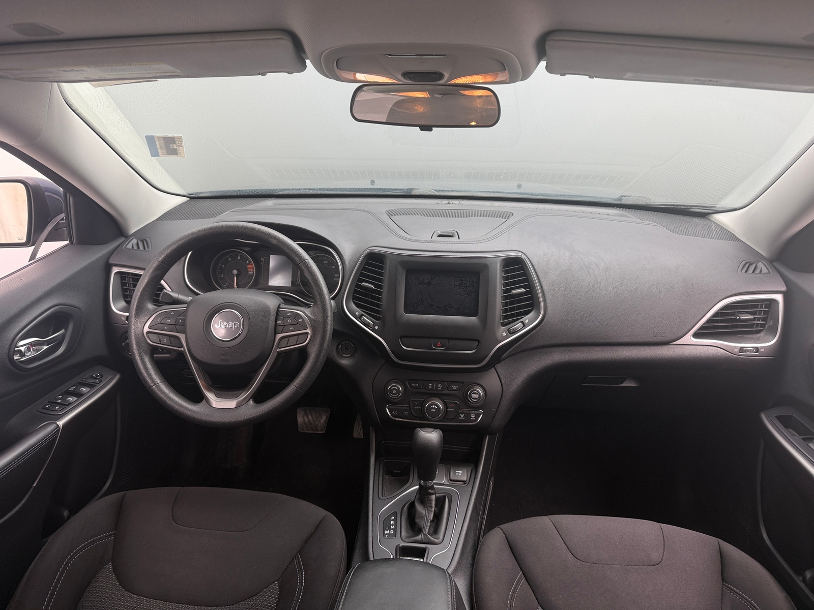 Thumbnail: 2019 Jeep Cherokee - 3