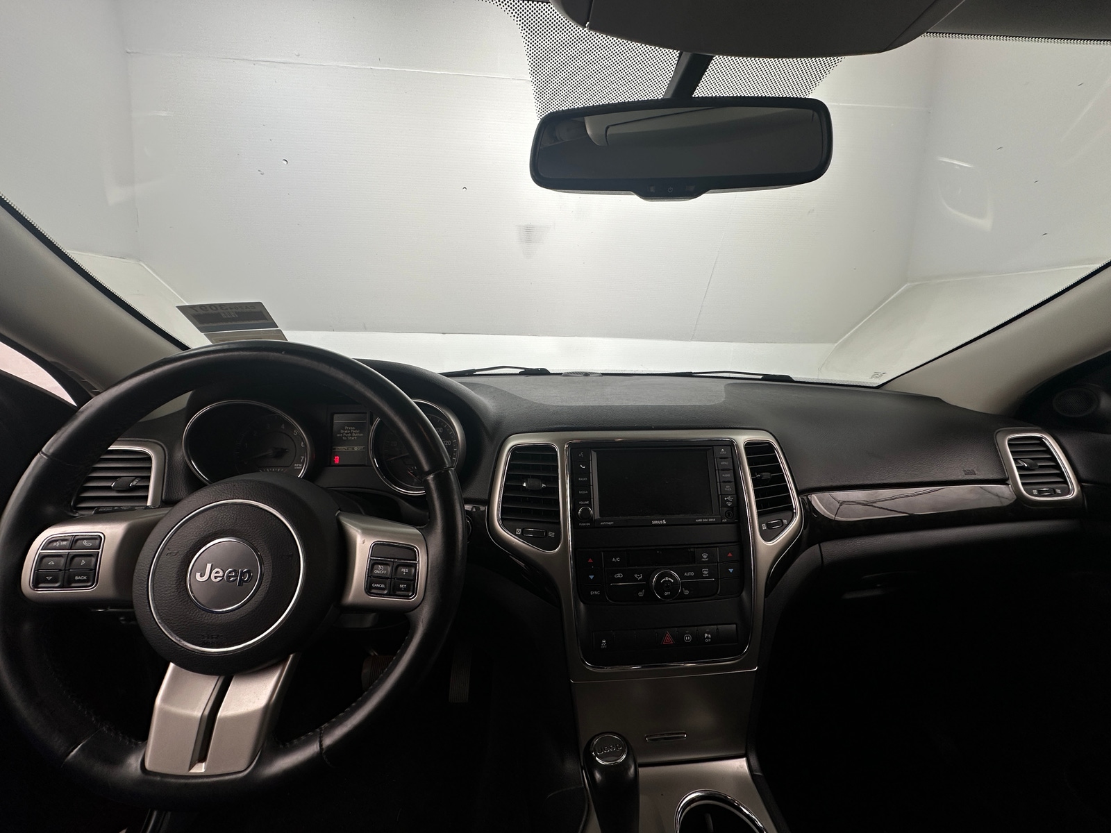 Thumbnail: 2012 Jeep Grand Cherokee - 3