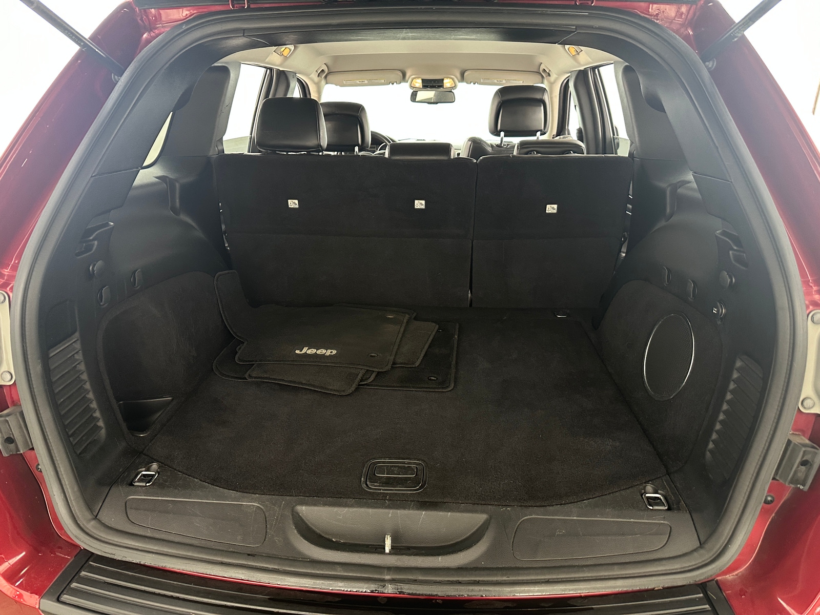 Thumbnail: 2012 Jeep Grand Cherokee - 7