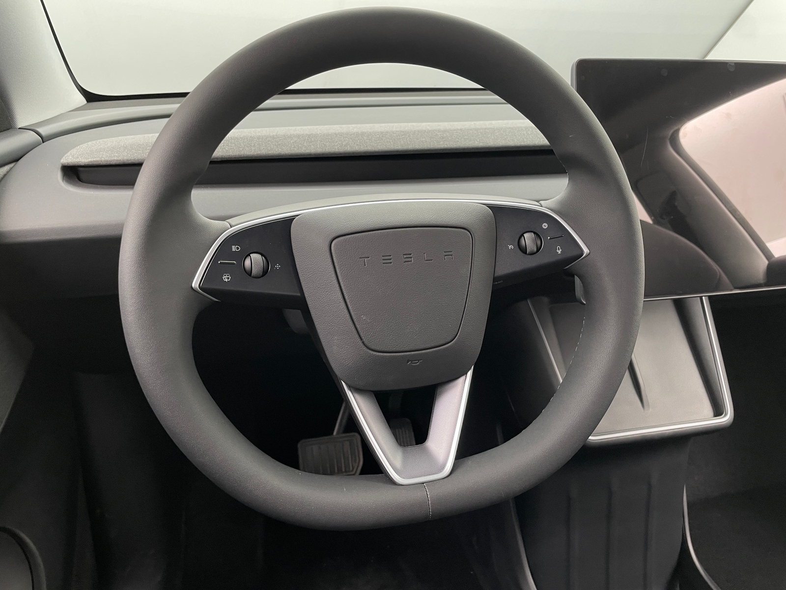 Thumbnail: 2026 Tesla Model Y - 5