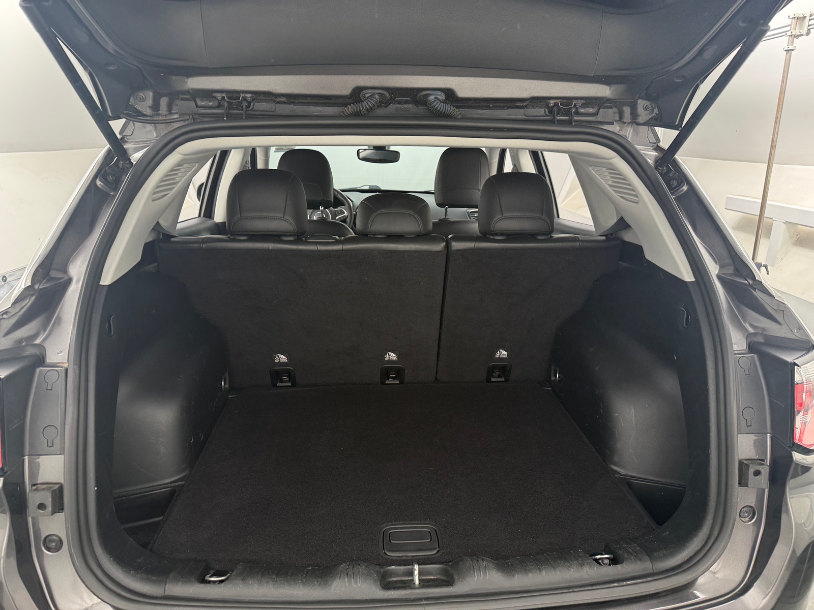 Thumbnail: 2018 Jeep Compass - 6