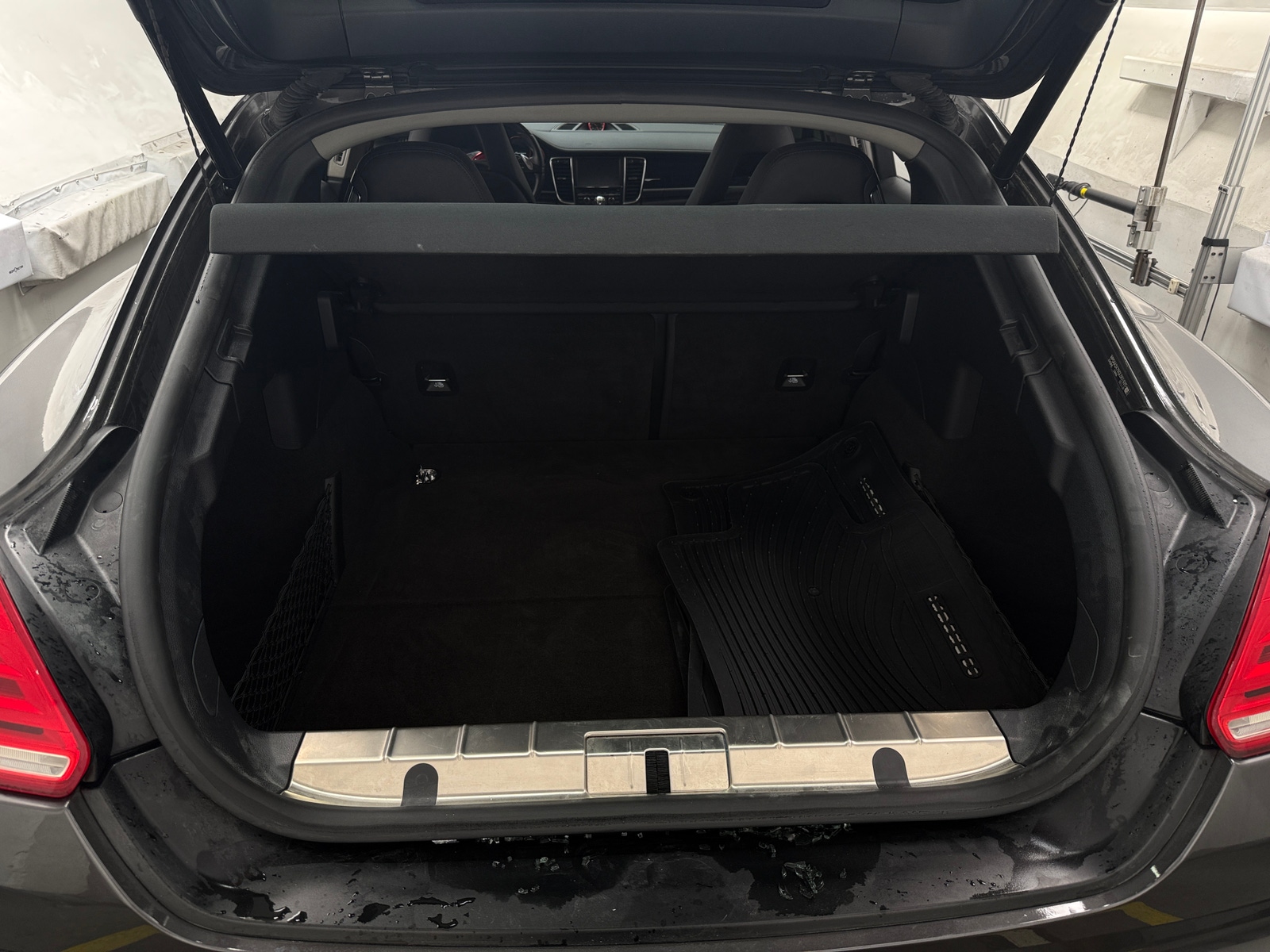 Thumbnail: 2016 Porsche Panamera - 6