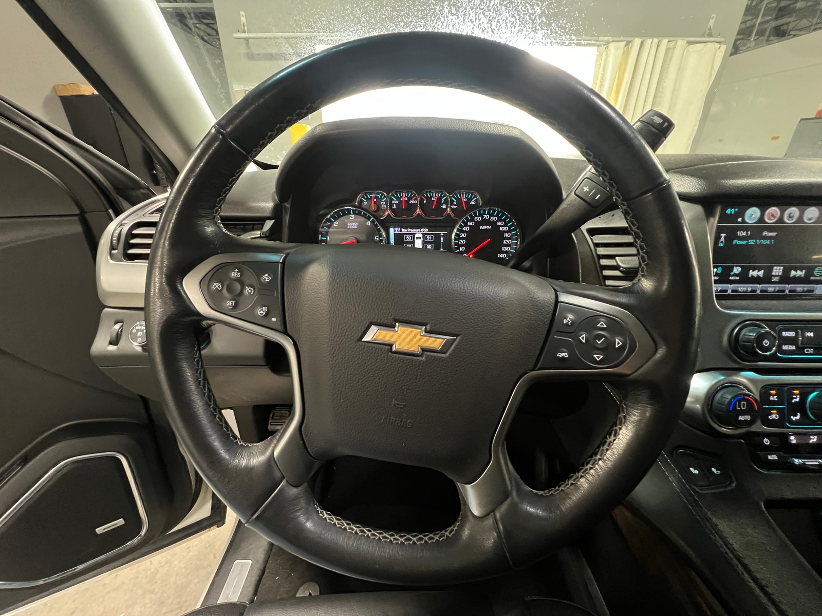 Thumbnail: 2020 Chevrolet Tahoe - 4