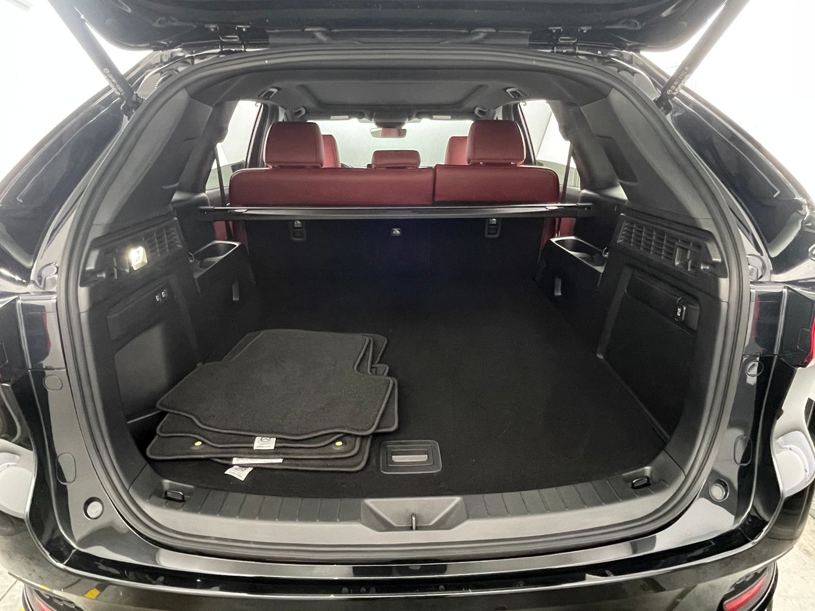 Thumbnail: 2025 Mazda CX-70 - 6