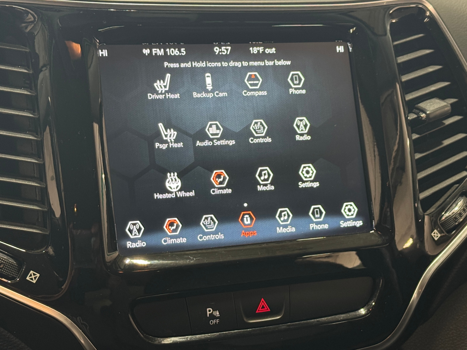 Thumbnail: 2019 Jeep Cherokee - 3