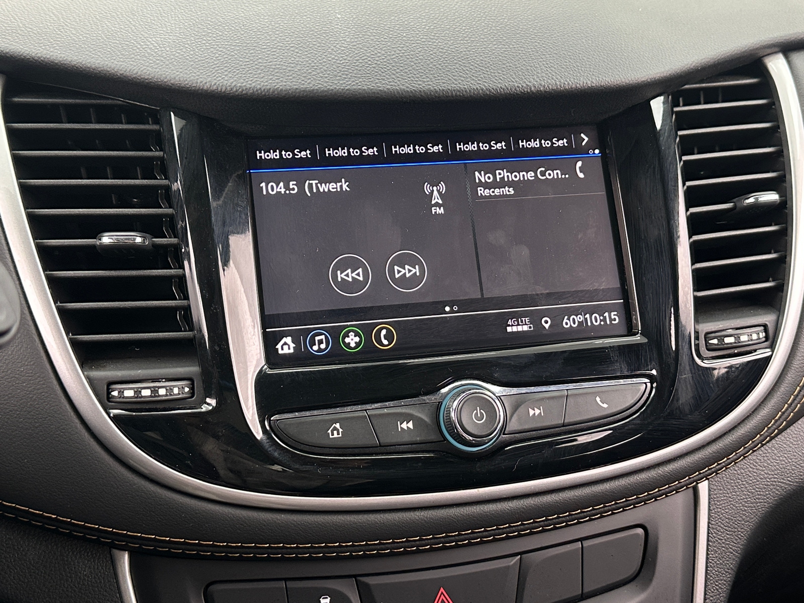 Thumbnail: 2021 Chevrolet Trax - 4