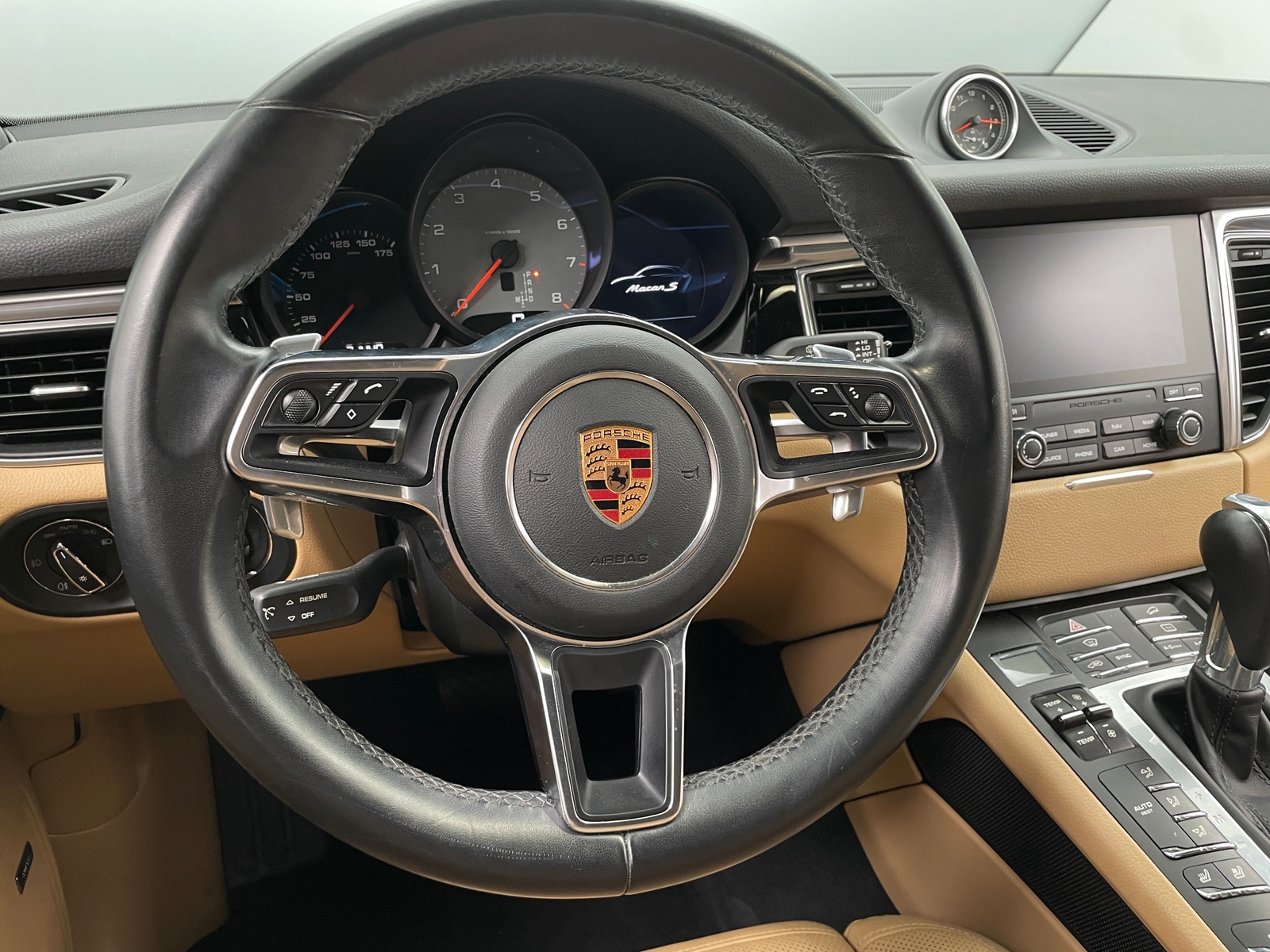 Thumbnail: 2018 Porsche Macan - 4