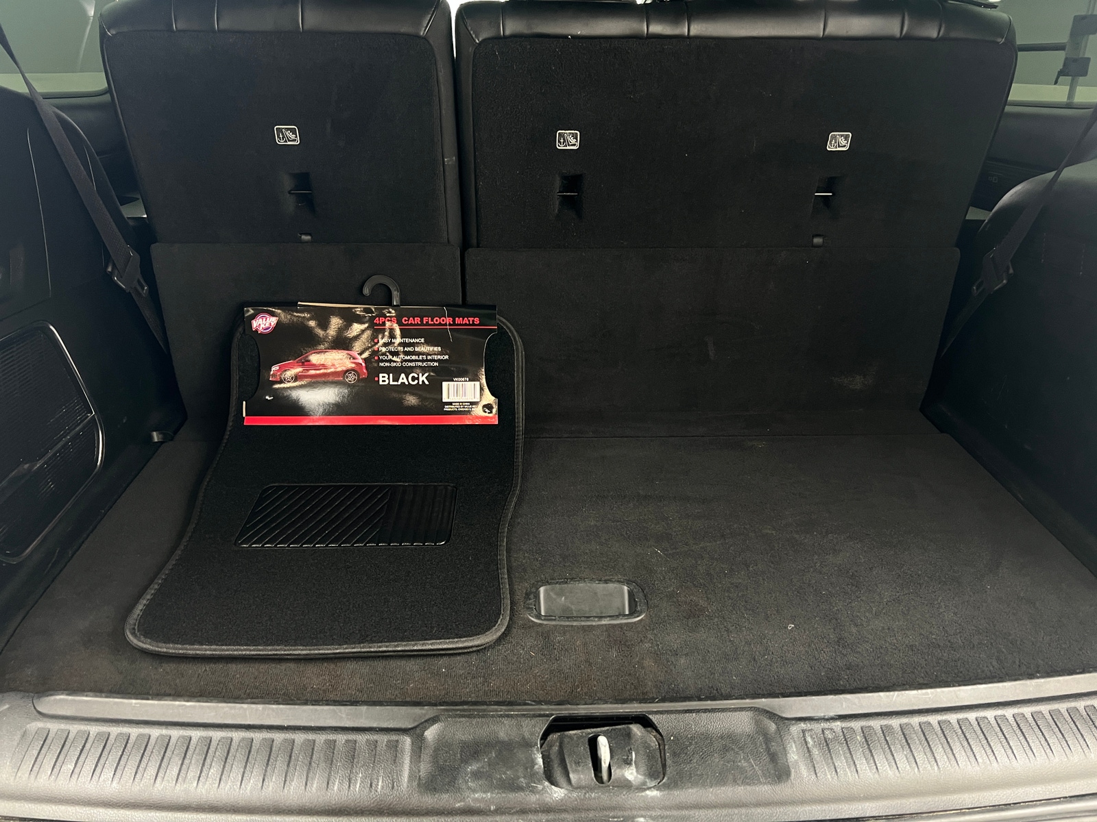 Thumbnail: 2022 Jeep Wagoneer - 6