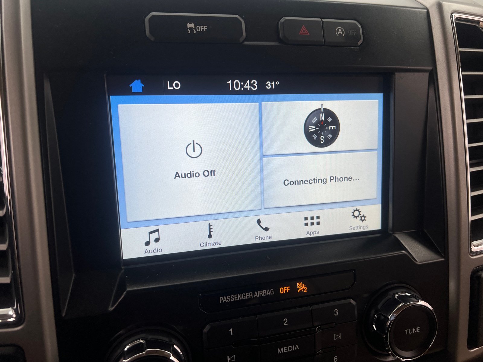 Thumbnail: 2016 Ford Econoline - 3