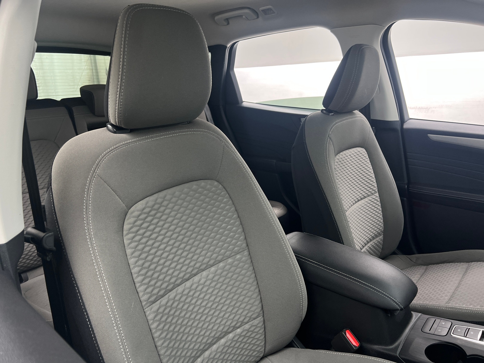 Thumbnail: 2021 Ford Escape - 2